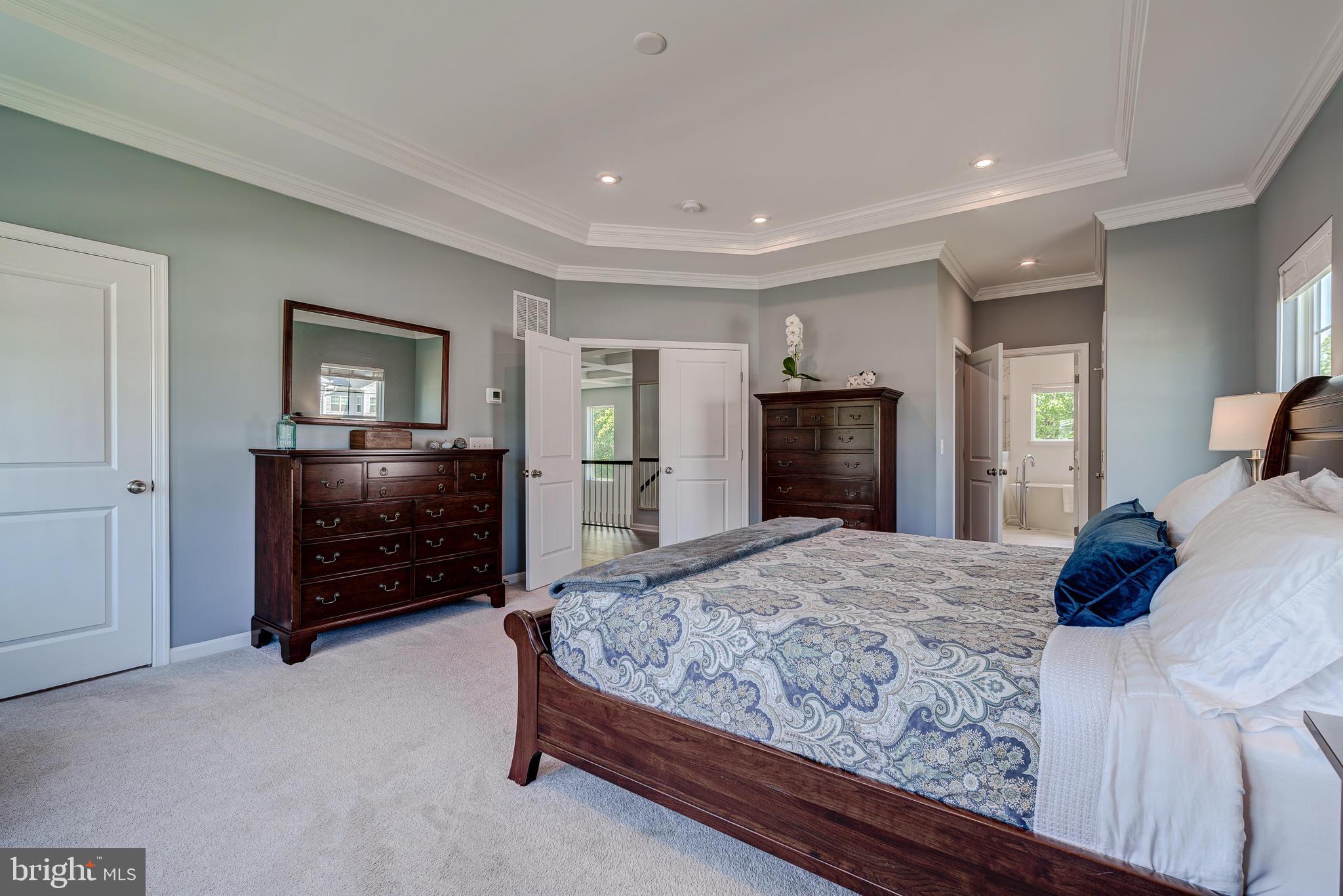 HAMPTON RUN - Residential