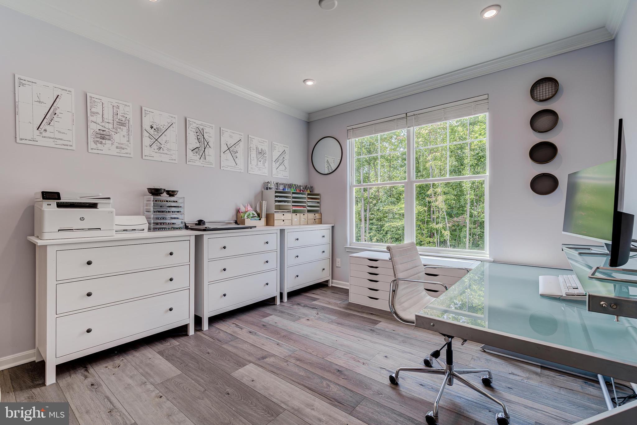 HAMPTON RUN - Residential