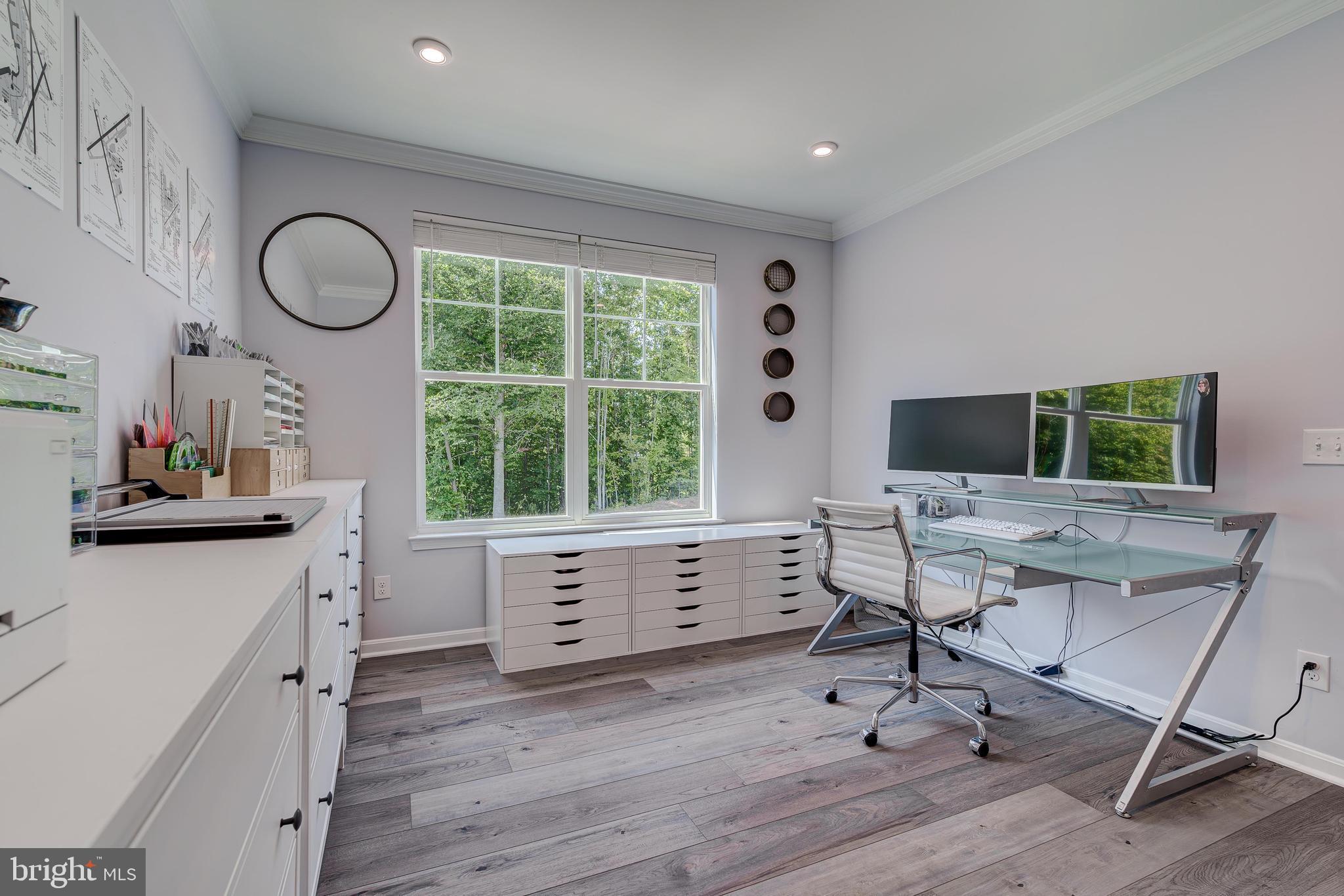 HAMPTON RUN - Residential