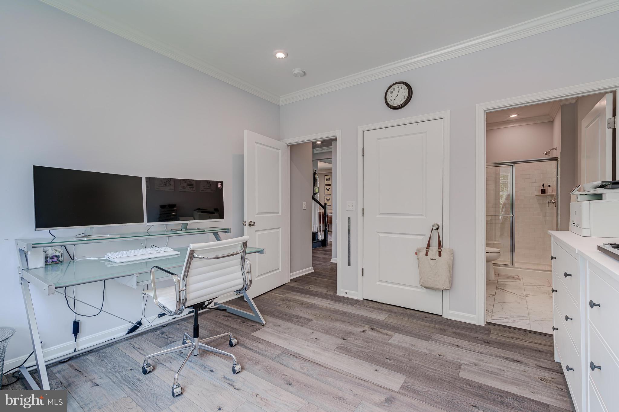 HAMPTON RUN - Residential