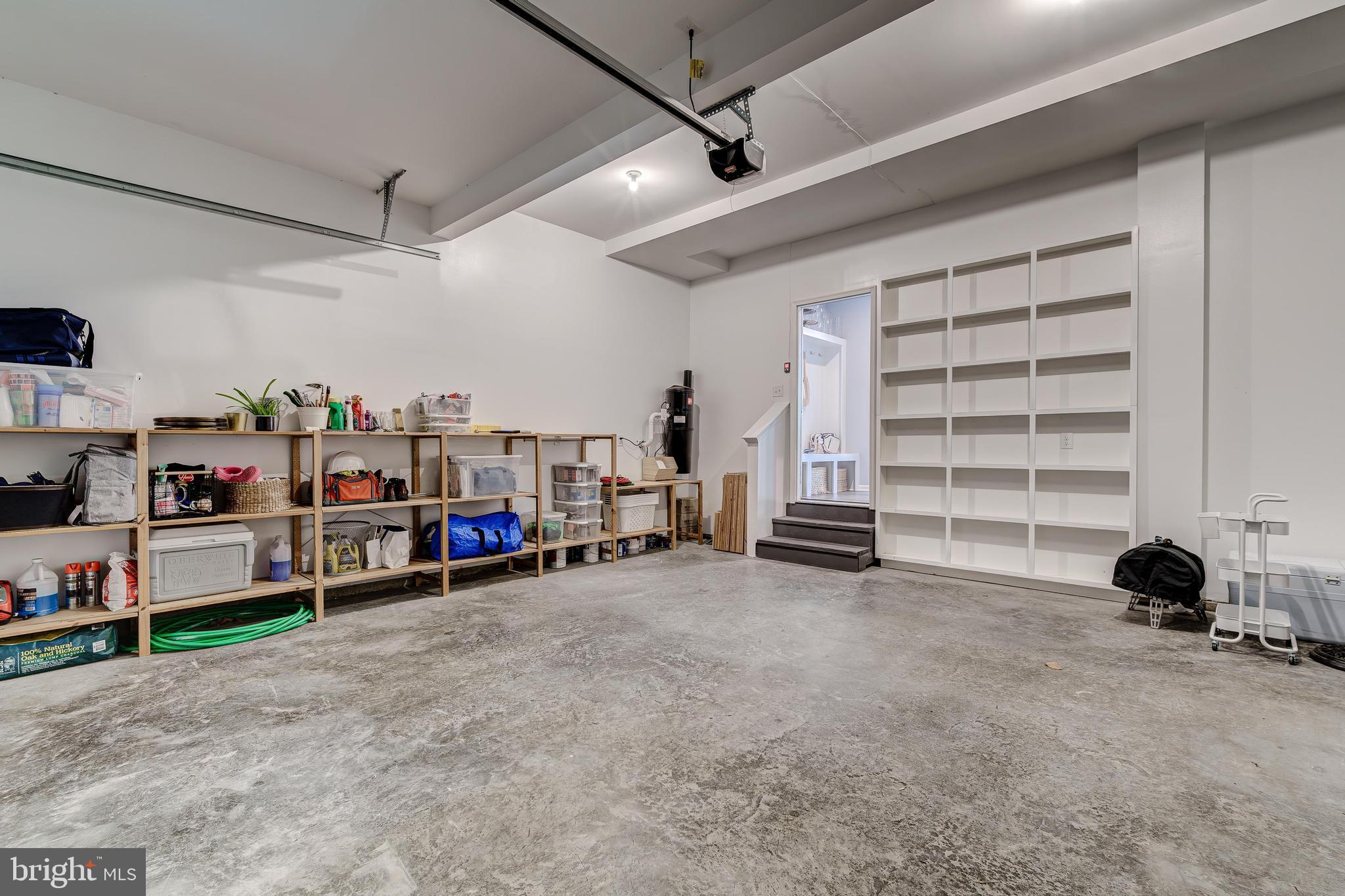 HAMPTON RUN - Residential