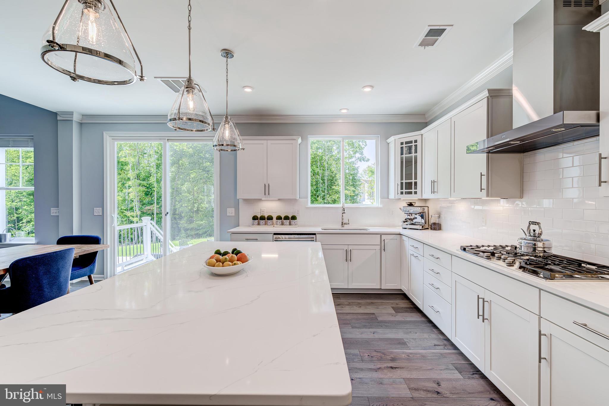 HAMPTON RUN - Residential