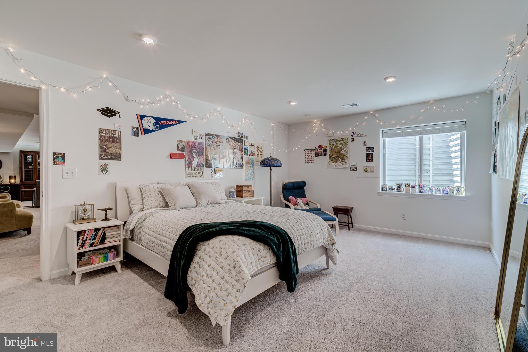 HAMPTON RUN - Residential