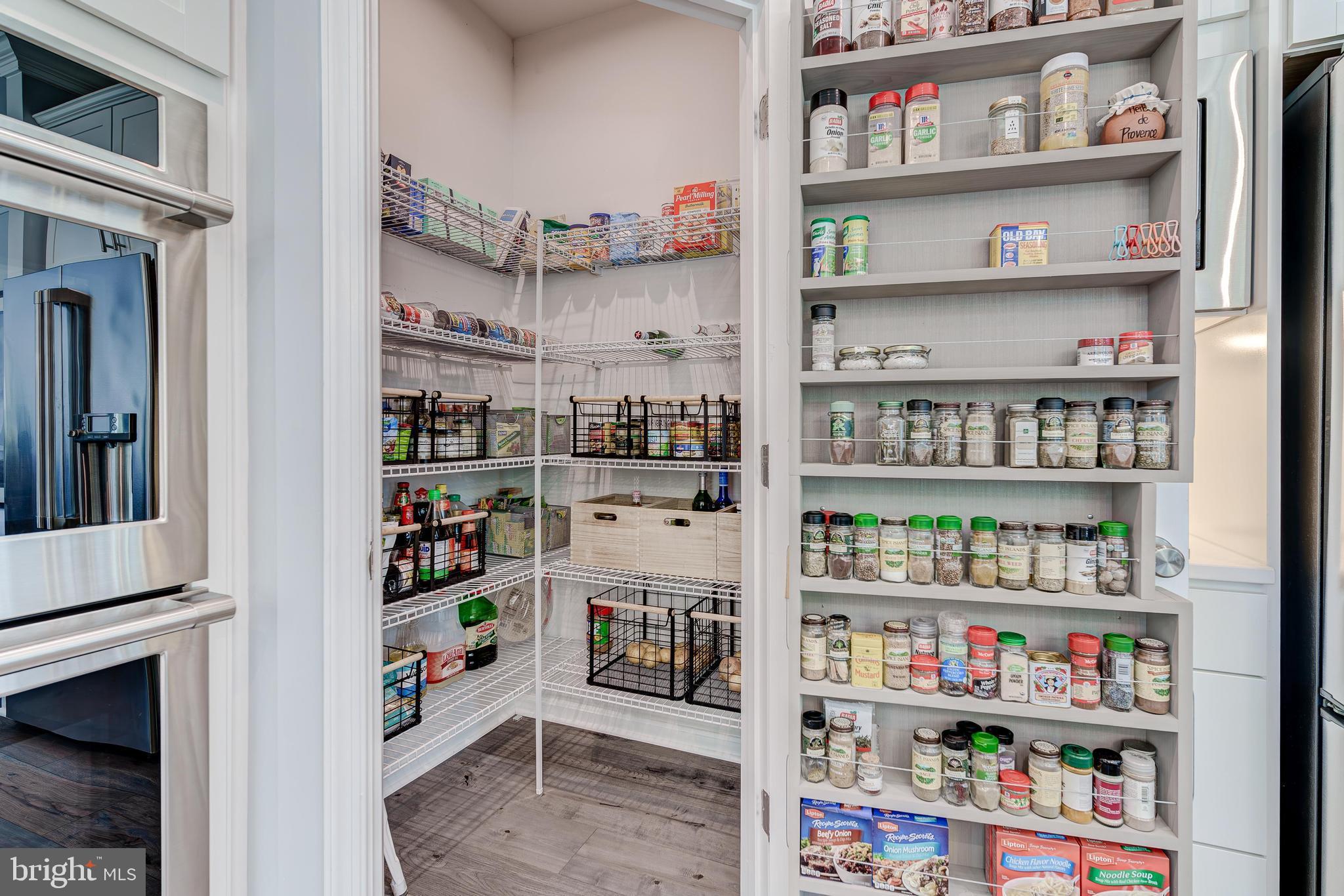 HAMPTON RUN - Residential