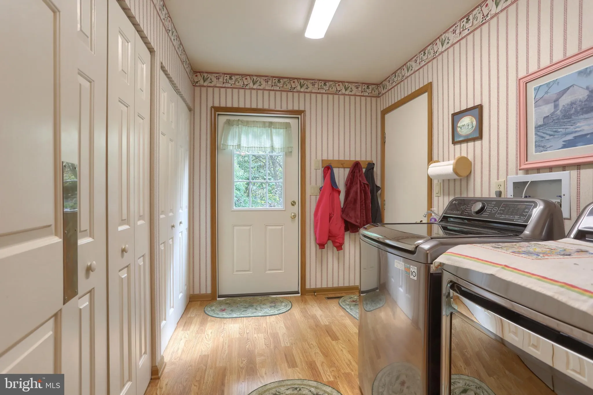 Hummelstown, Pennsylvania 17036, United States, 5 Bedrooms Bedrooms, ,4 BathroomsBathrooms,Residential,Pending,207263