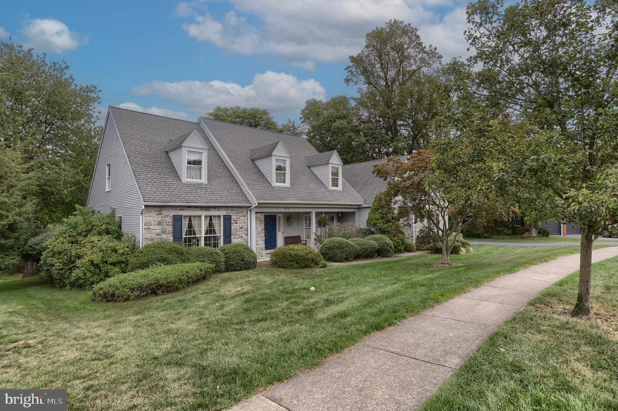 Hummelstown, Pennsylvania 17036, United States, 5 Bedrooms Bedrooms, ,4 BathroomsBathrooms,Residential,Pending,207263