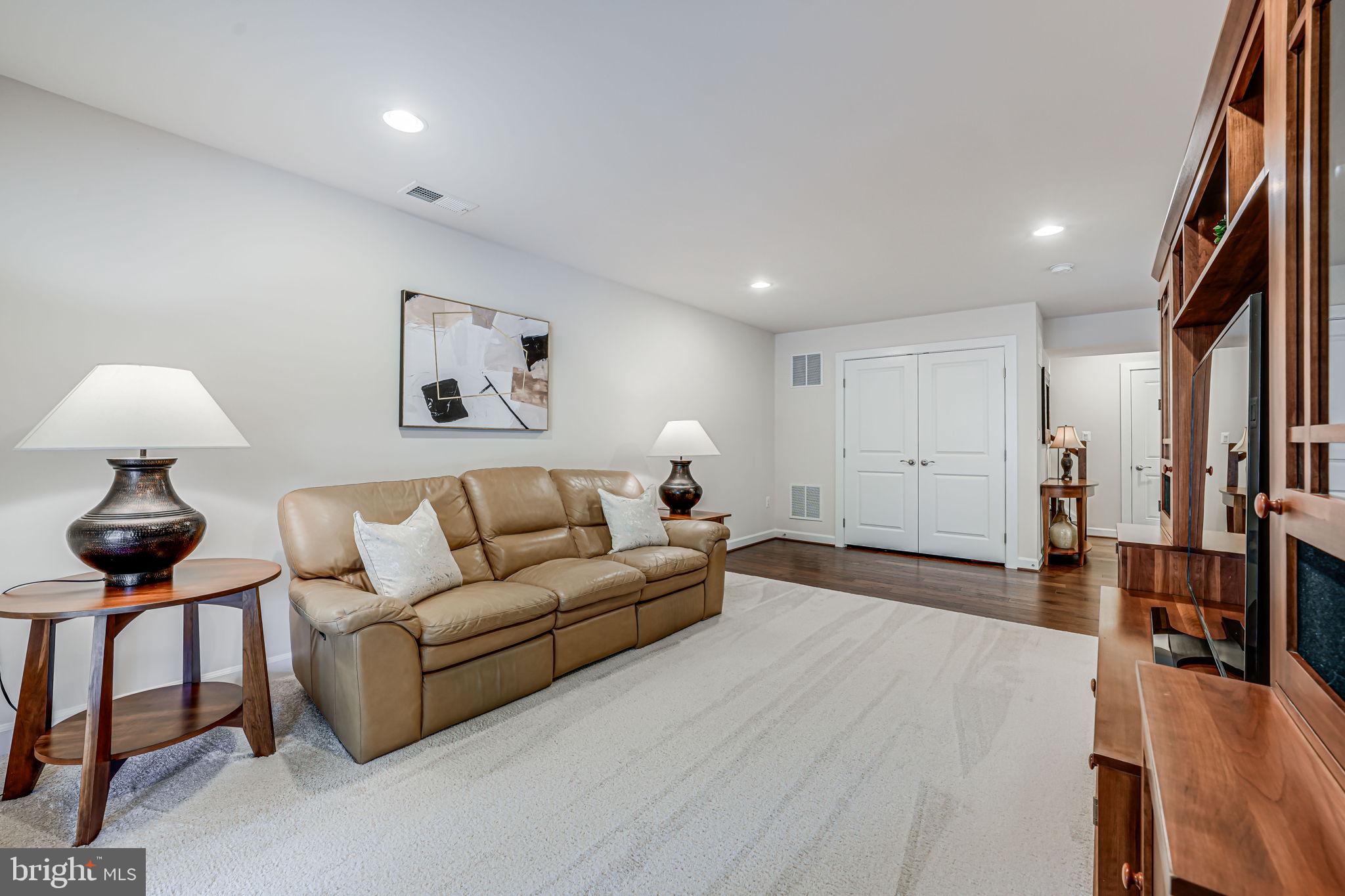 CHESTNUT PLACE - Residential