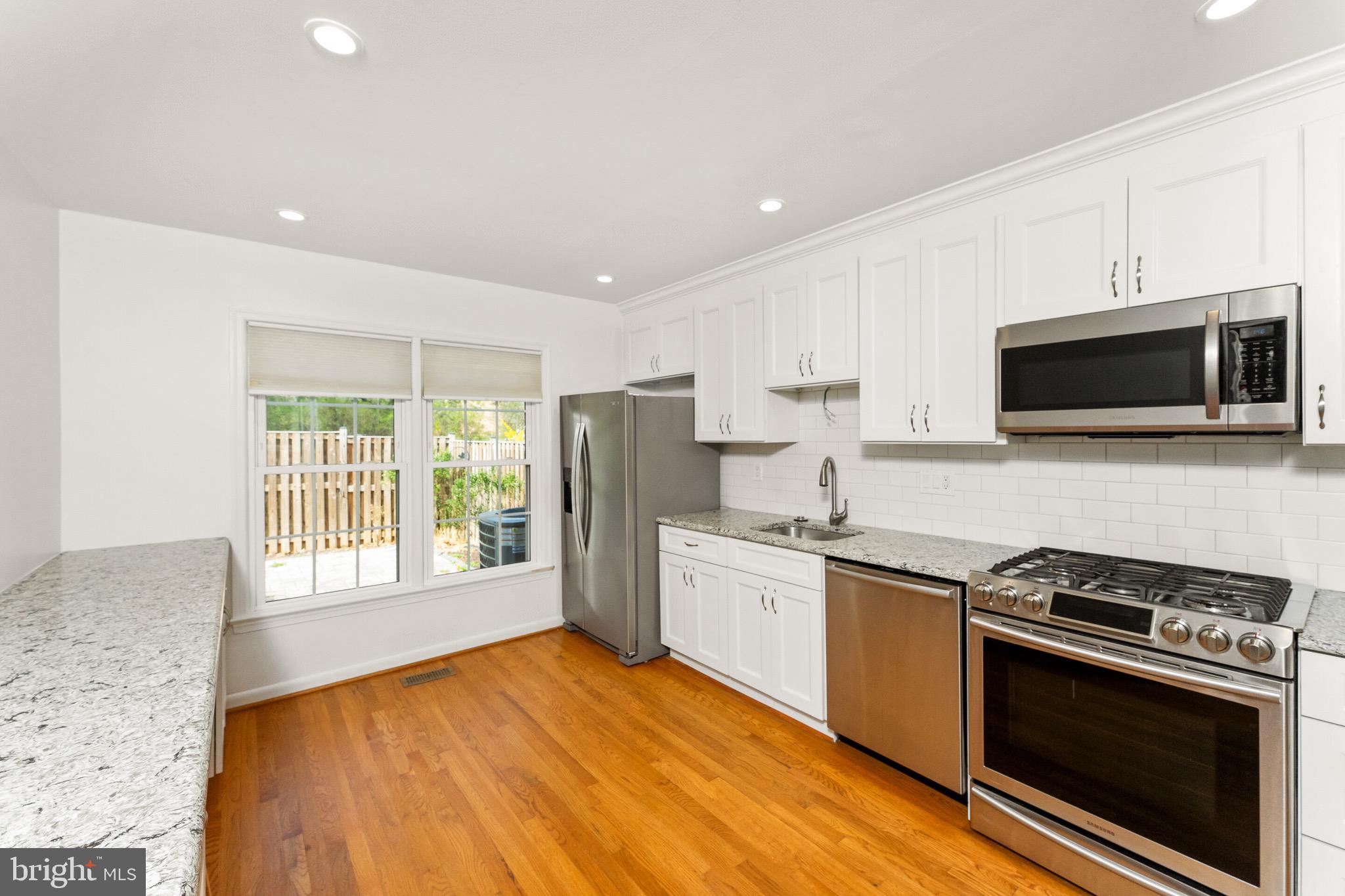 RESTON - Residential Lease