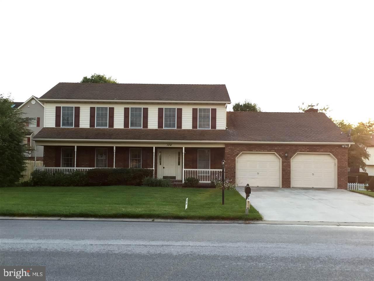 Lovely 2 story colonial located in Northview Estates. This home will impress: *Lg EIK w/ Breakfast Bar *Stainless Appliances * Granite Countertops * Chair Rail & Crown Molding *Wood FP in Fam Rm * Lg Finished Basement w/ Full Bath (possible in law suite or Game Rm) *1st Fl Laundry *Vinyl Privacy Fence * Beautiful Paver Patio *Tons of Storage Space