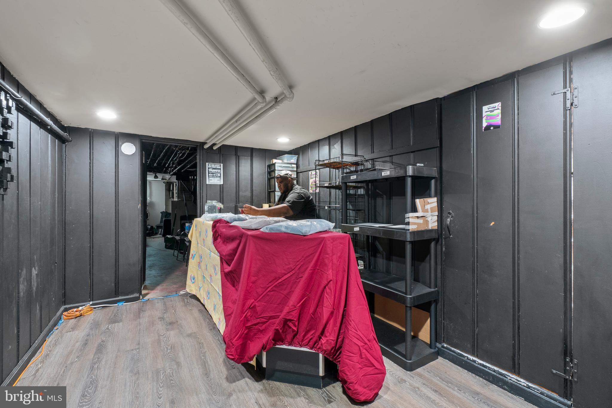 CHARLES VILLAGE - Residential Income