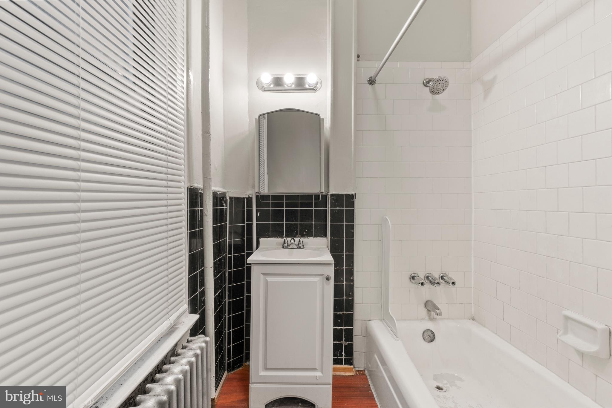 CHARLES VILLAGE - Residential Income