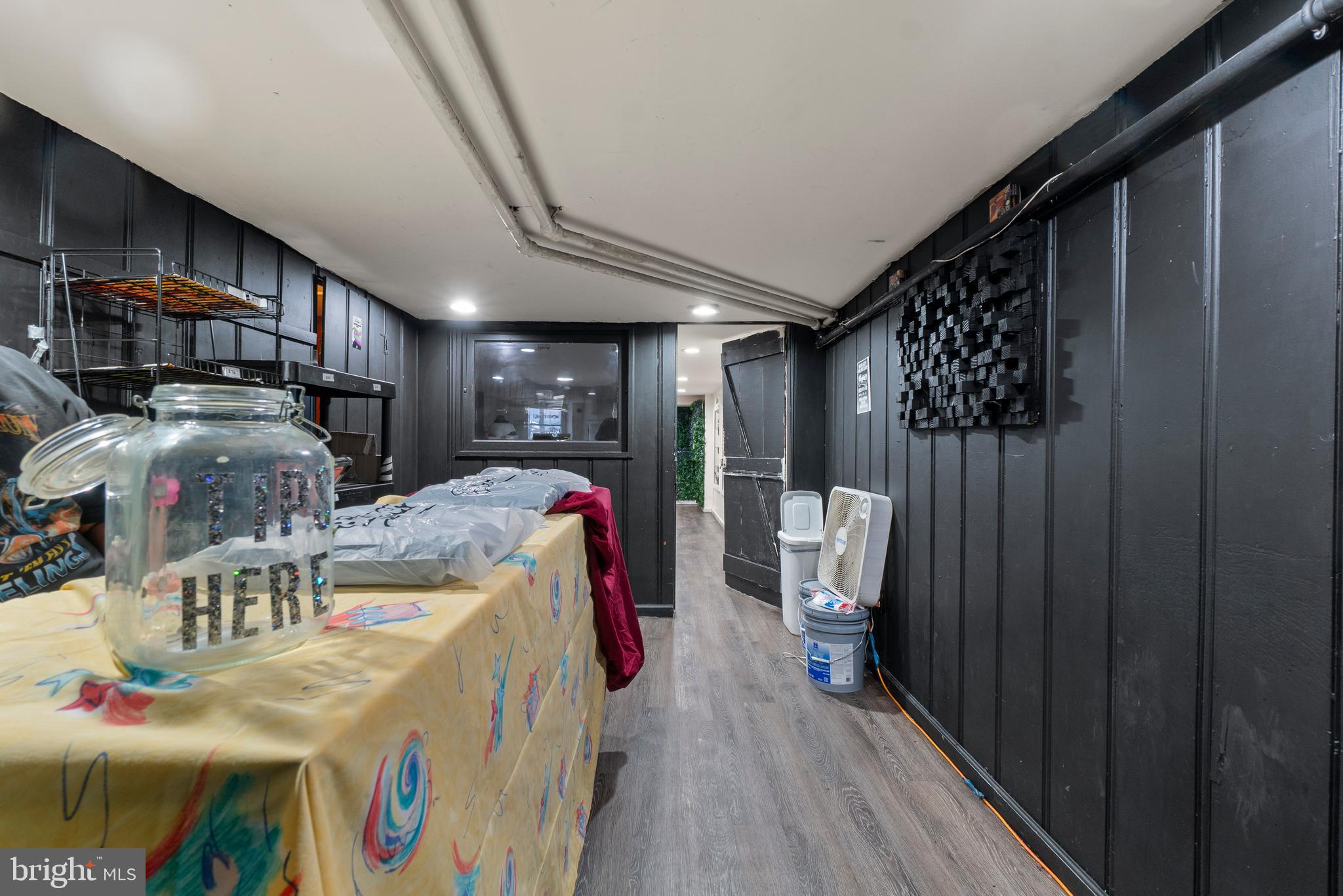 CHARLES VILLAGE - Residential Income