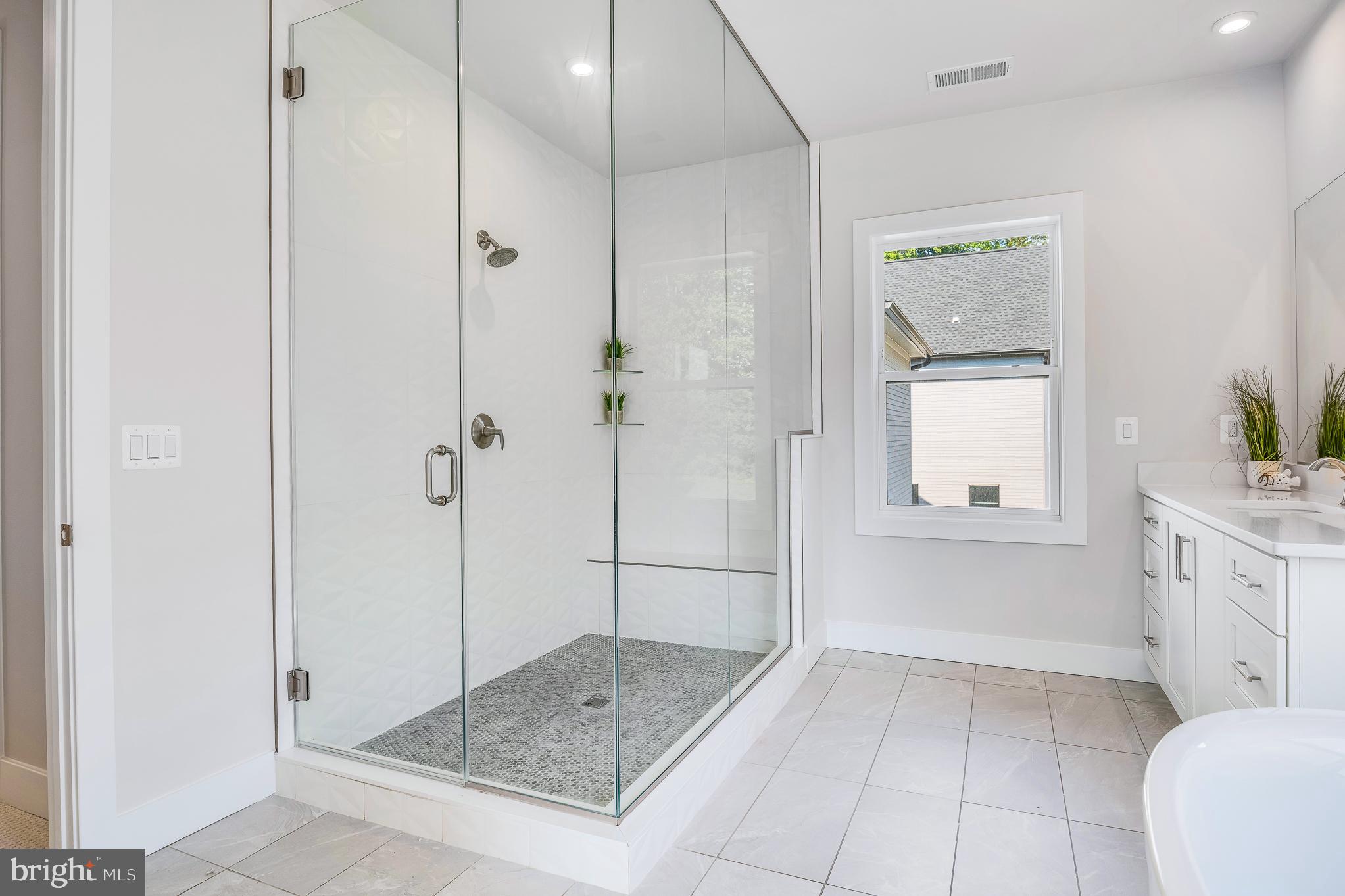 AMALYN - Residential