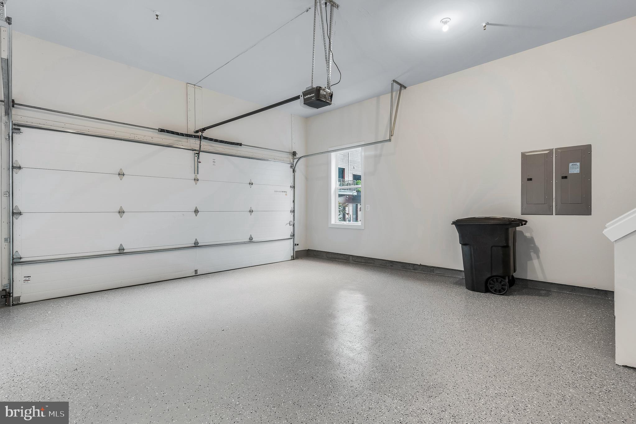 AMALYN - Residential