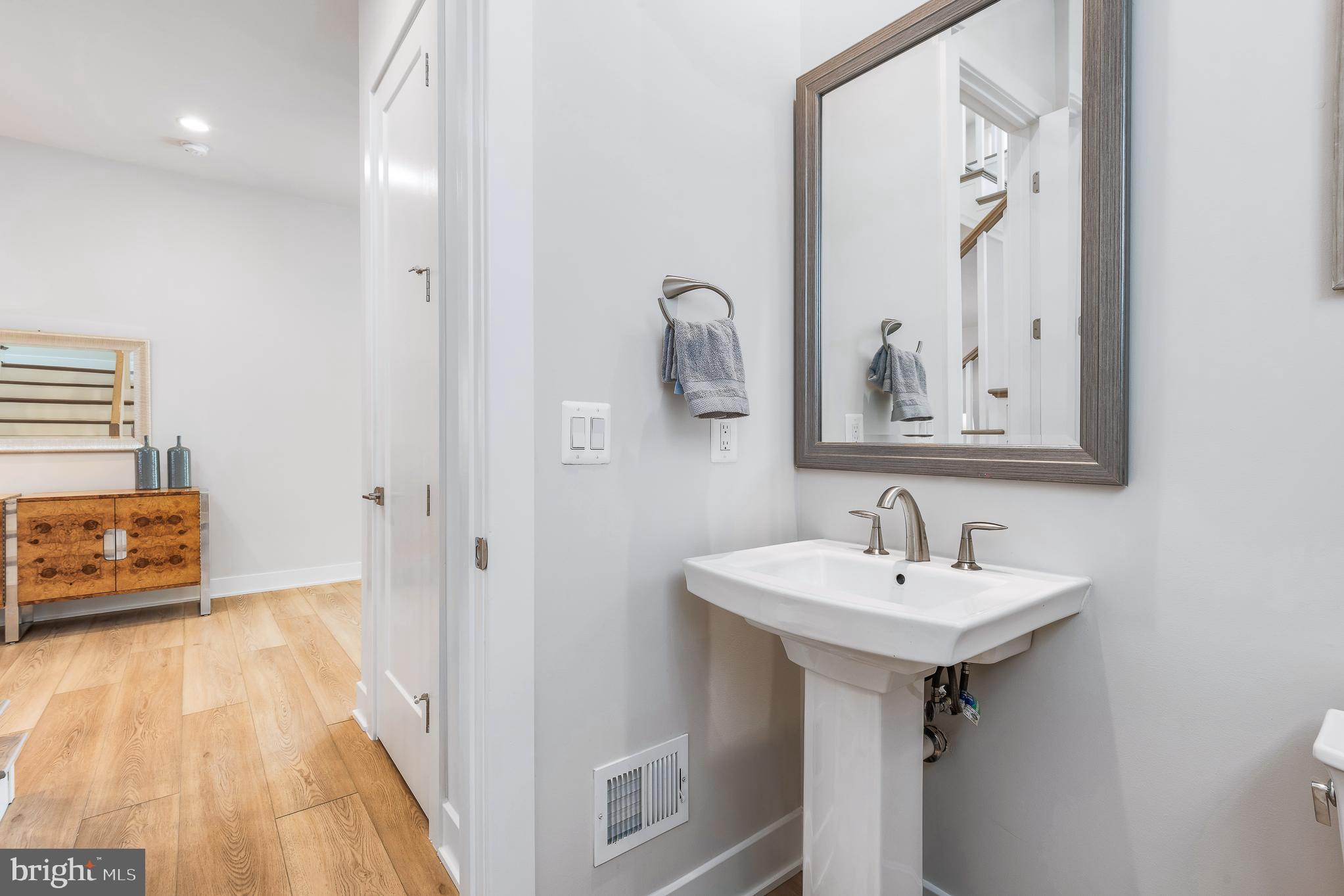 AMALYN - Residential