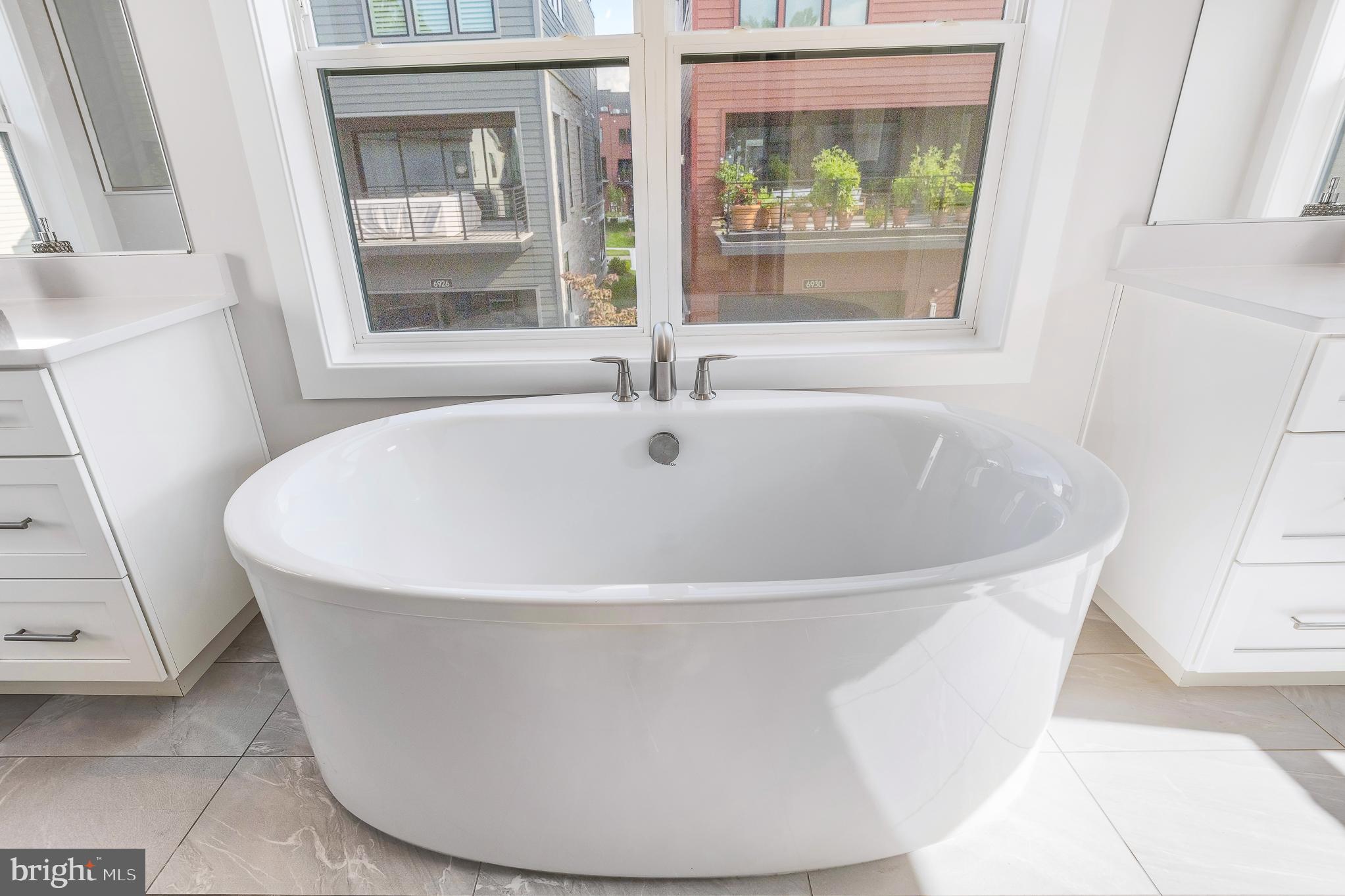 AMALYN - Residential