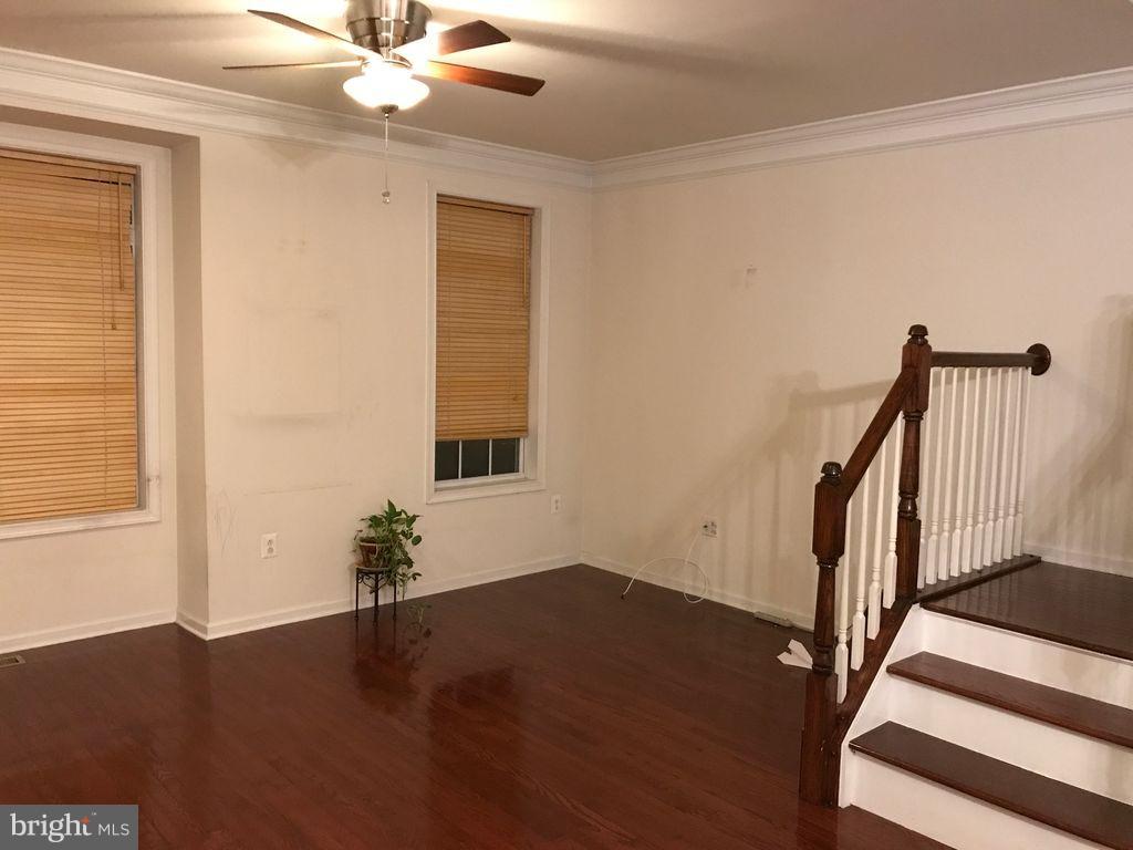 LOUDOUN VALLEY ESTATES 2 - Residential Lease