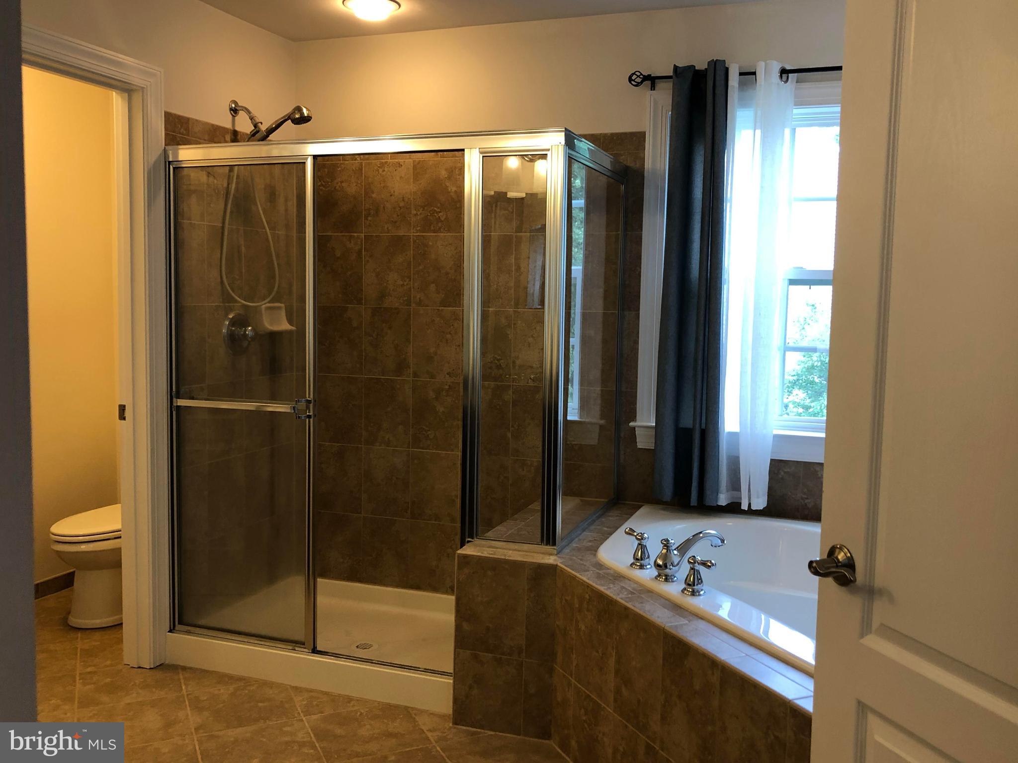 TURNBURY RUN AT ZEBRON - Residential Lease