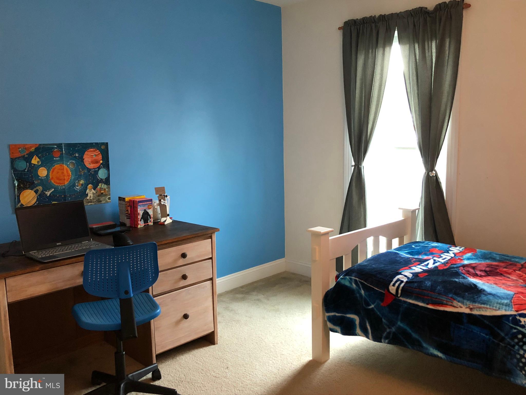 TURNBURY RUN AT ZEBRON - Residential Lease