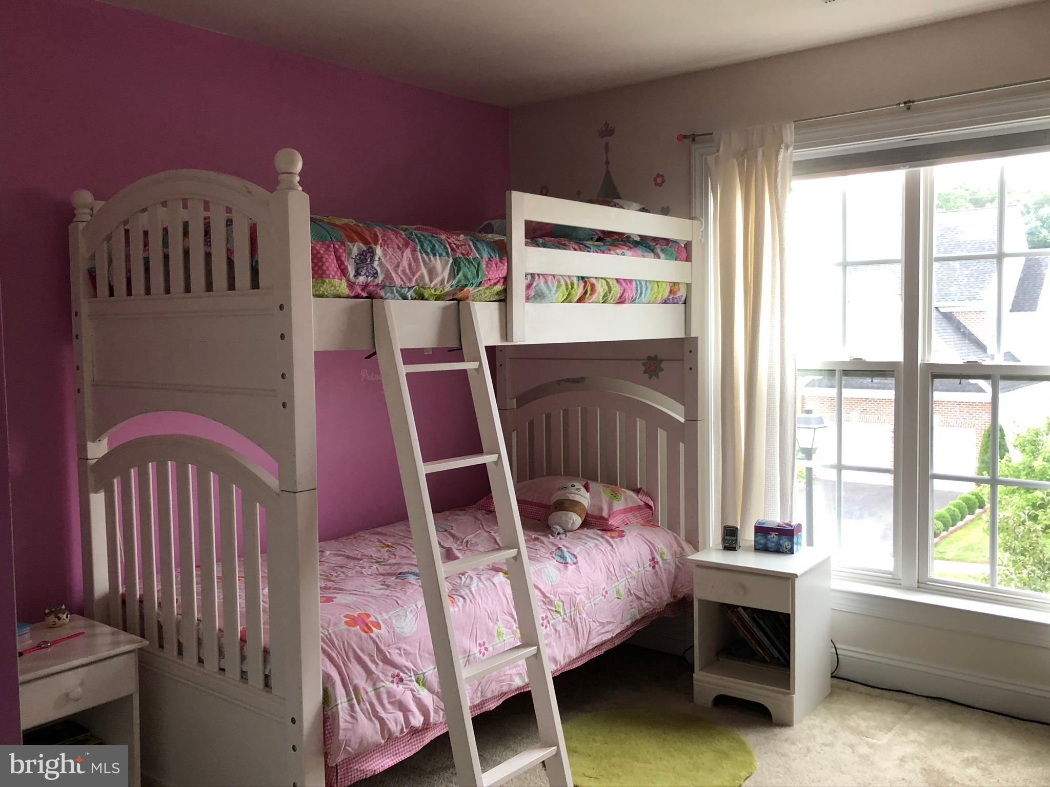 TURNBURY RUN AT ZEBRON - Residential Lease