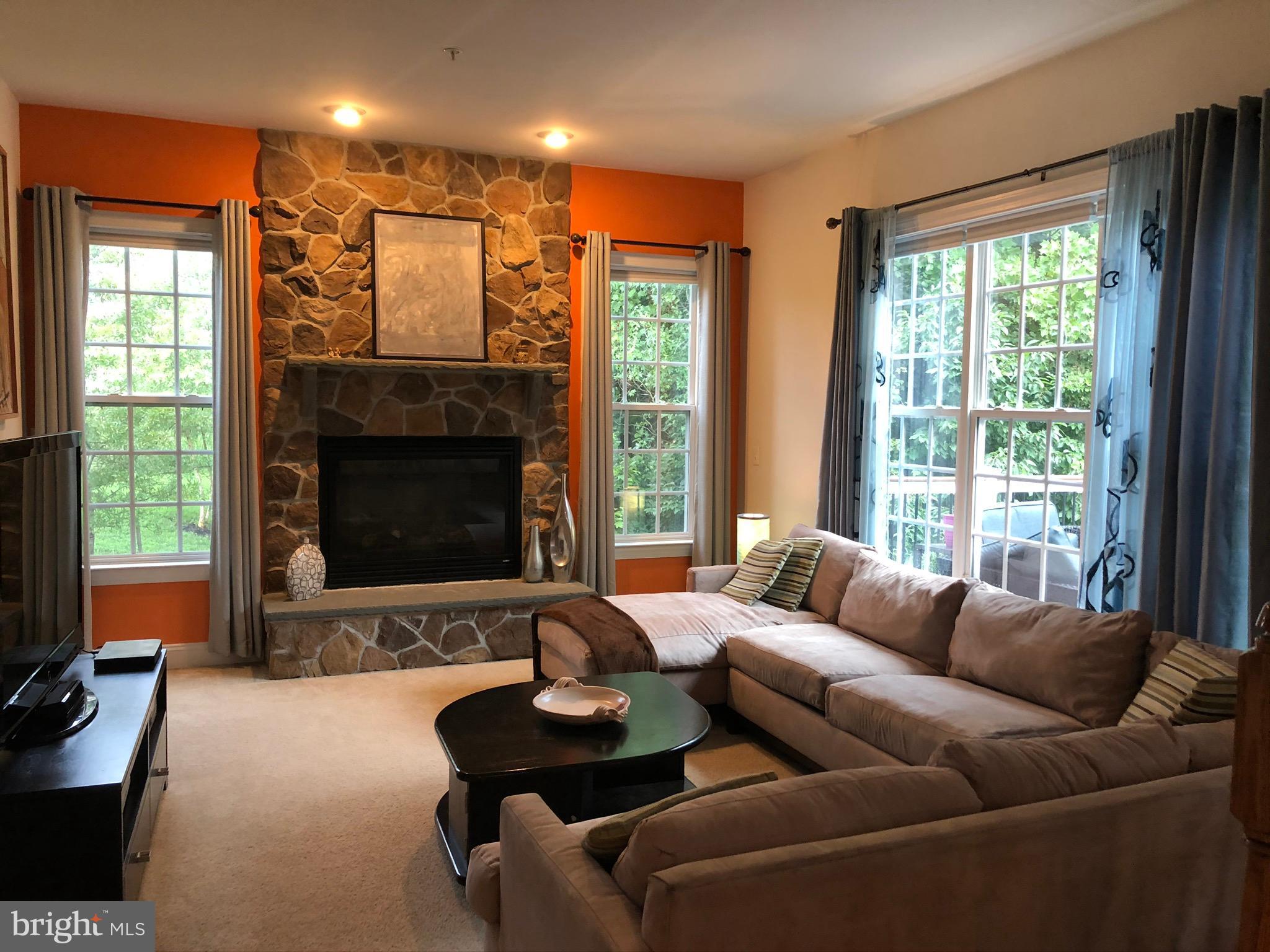 TURNBURY RUN AT ZEBRON - Residential Lease