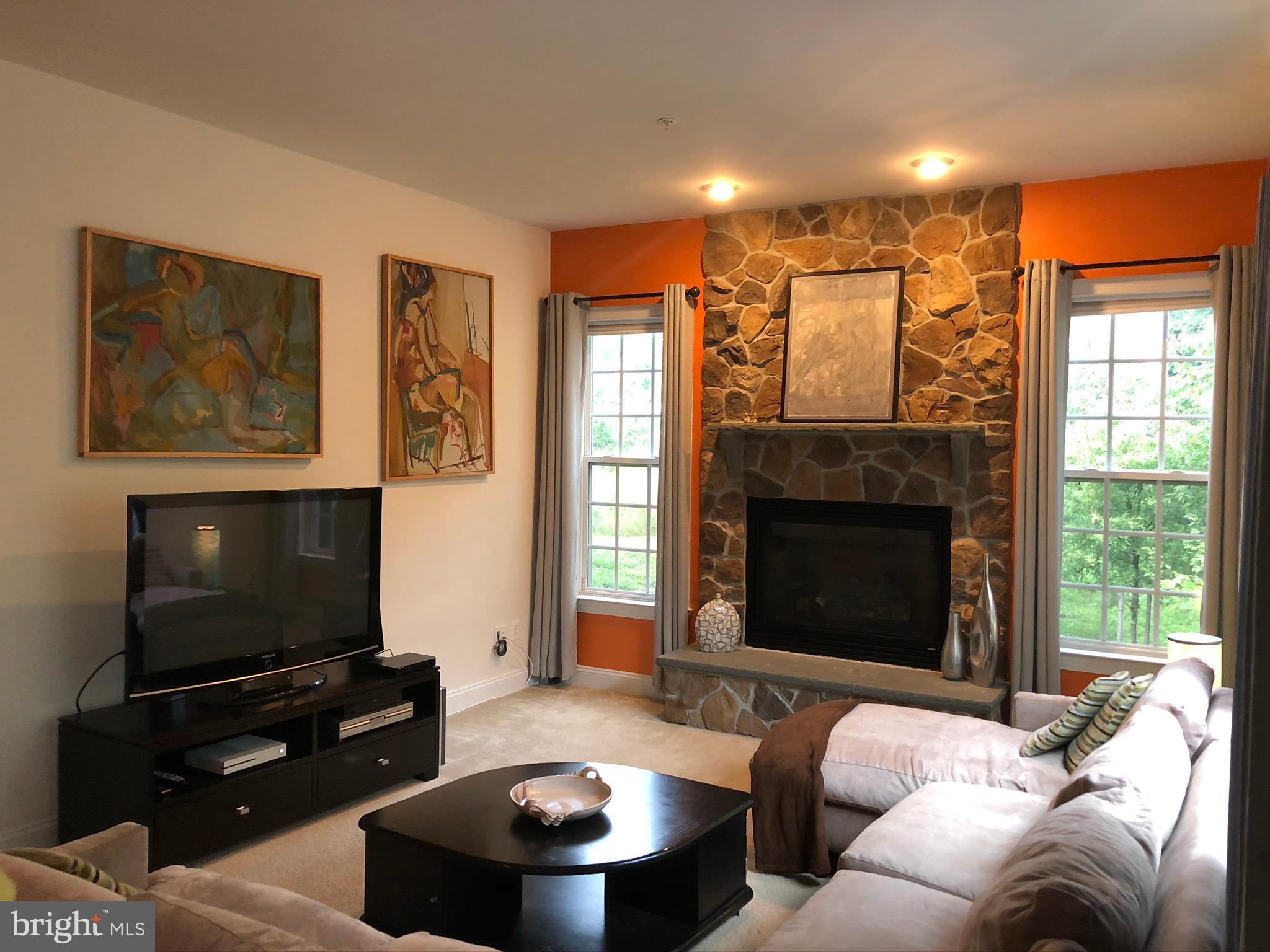 TURNBURY RUN AT ZEBRON - Residential Lease