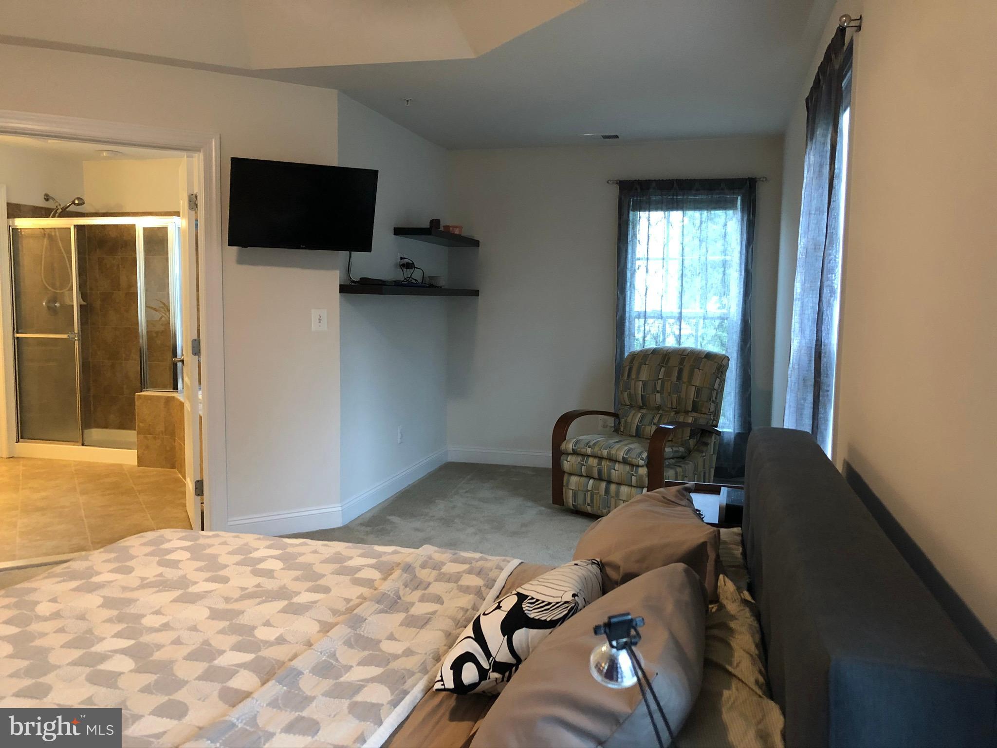 TURNBURY RUN AT ZEBRON - Residential Lease