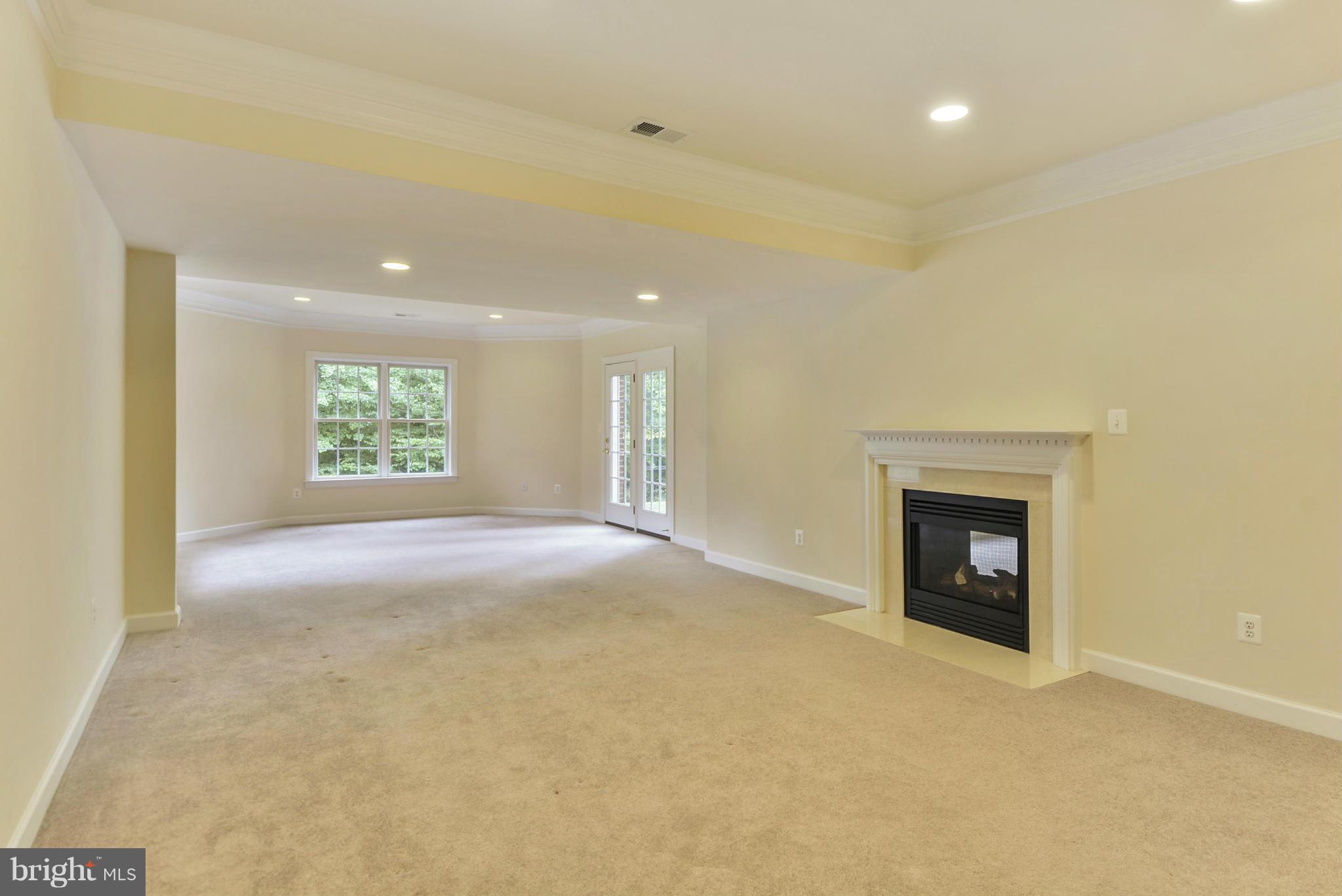 RIVER FALLS - Residential