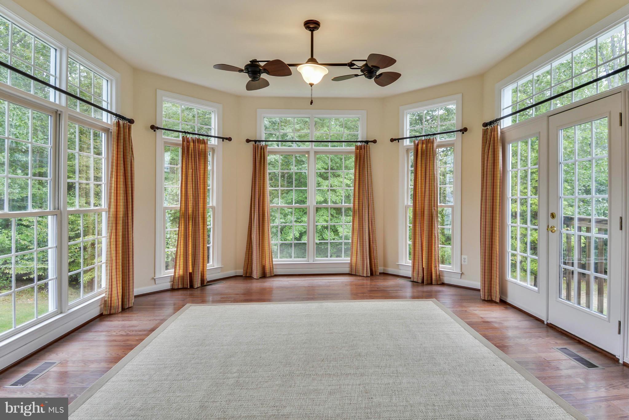 RIVER FALLS - Residential