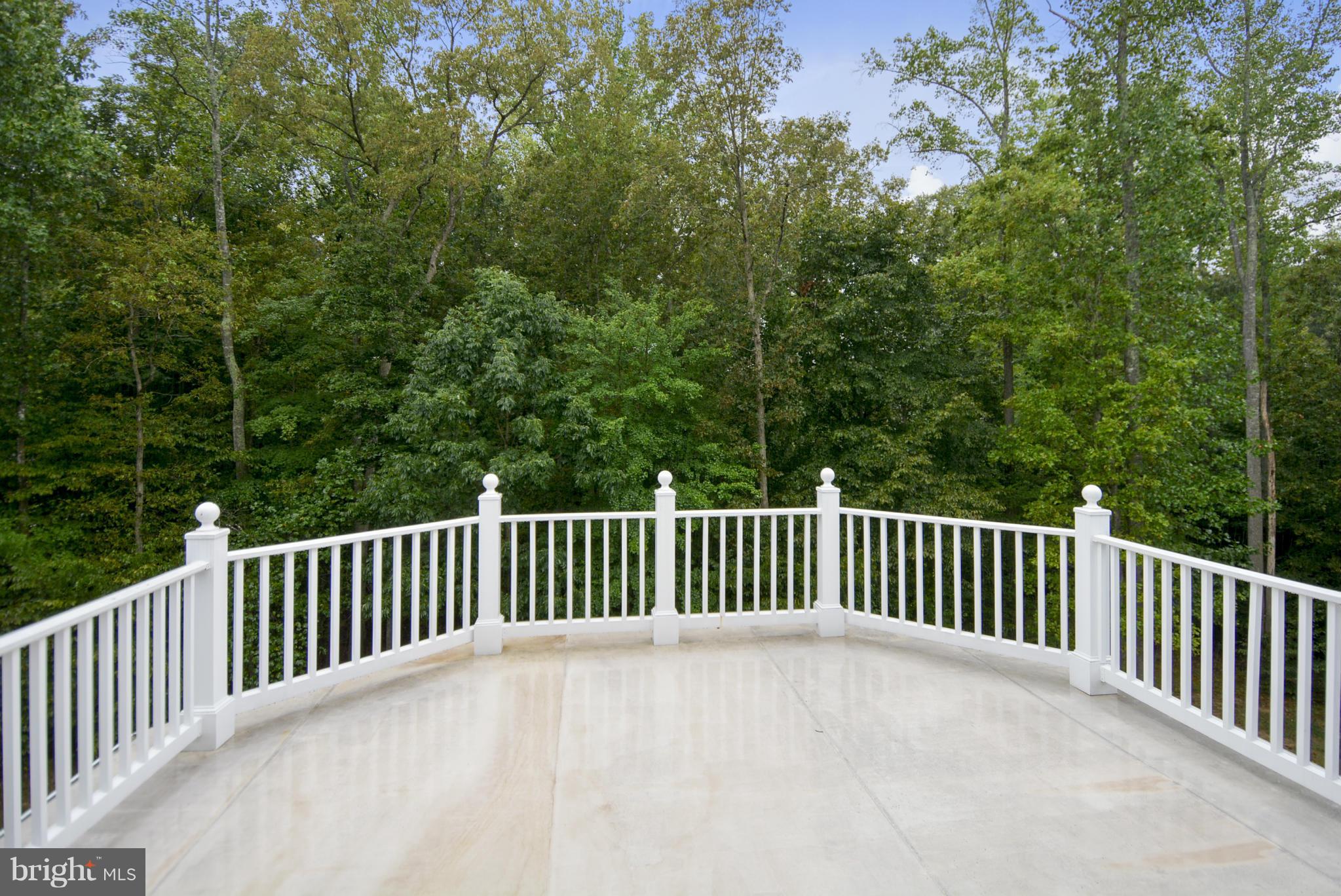 RIVER FALLS - Residential