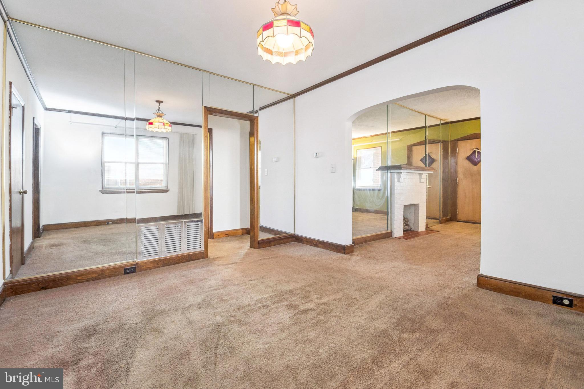 1929 ENGLEWOOD AVENUE