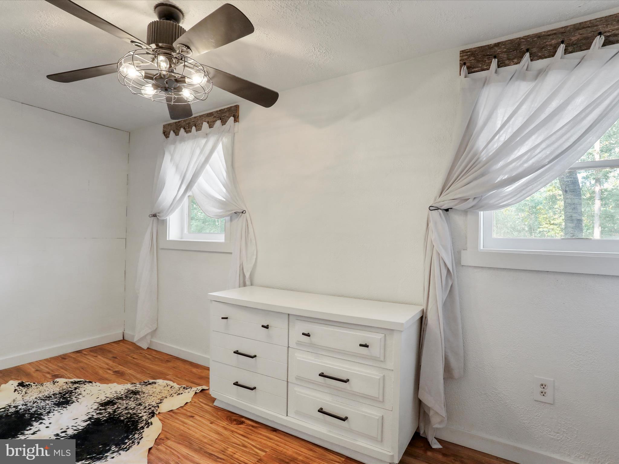 SHANNONDALE - Residential