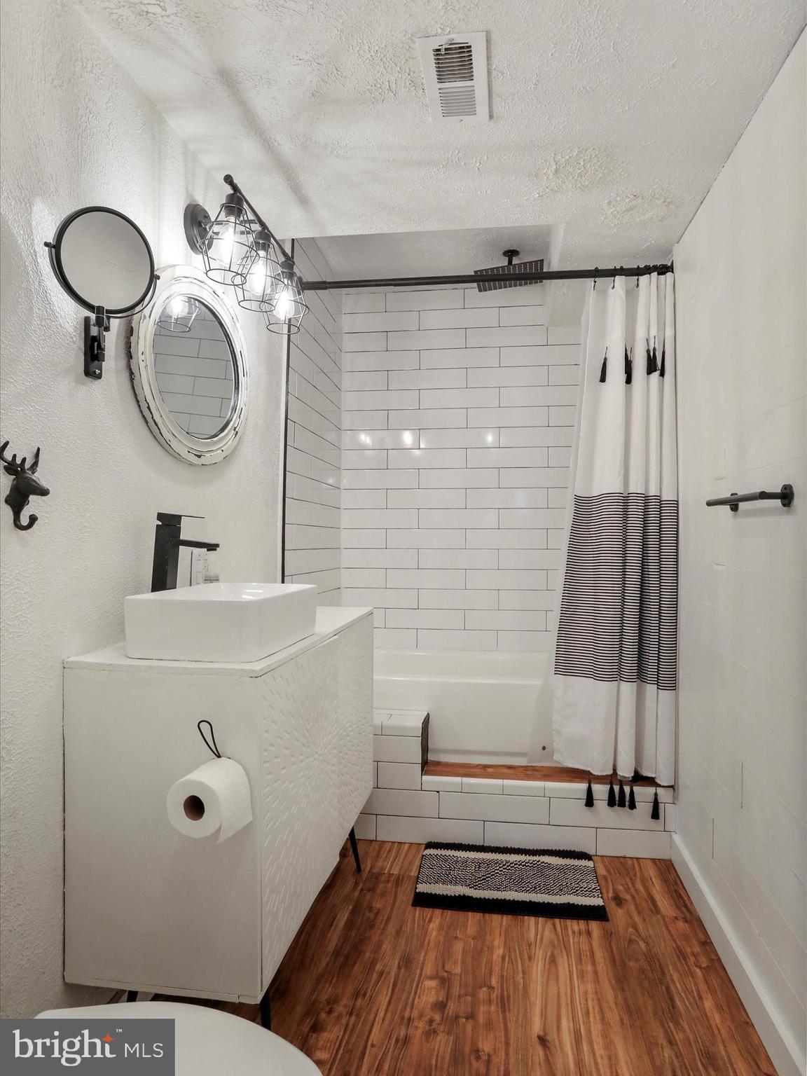 SHANNONDALE - Residential