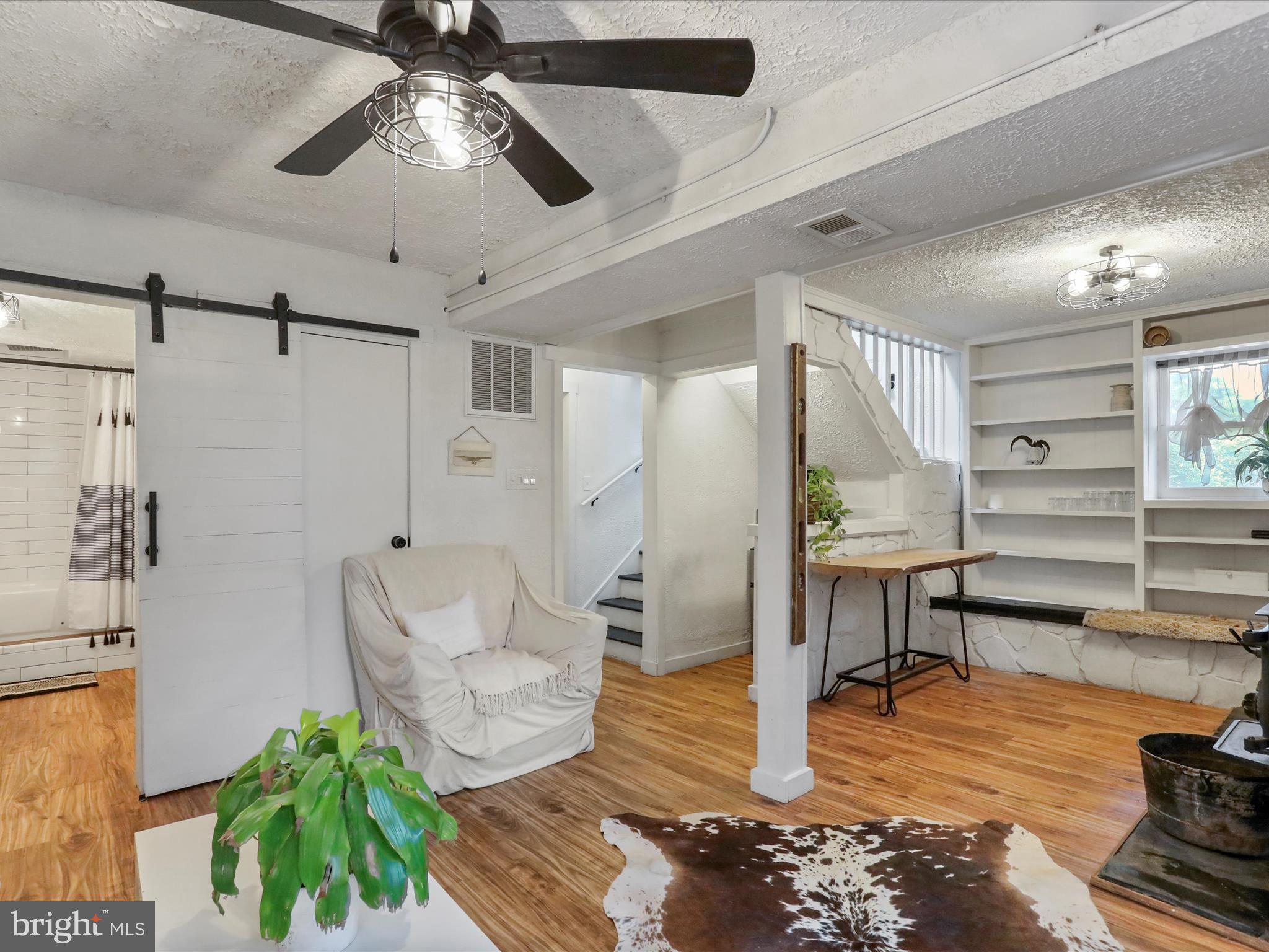 SHANNONDALE - Residential