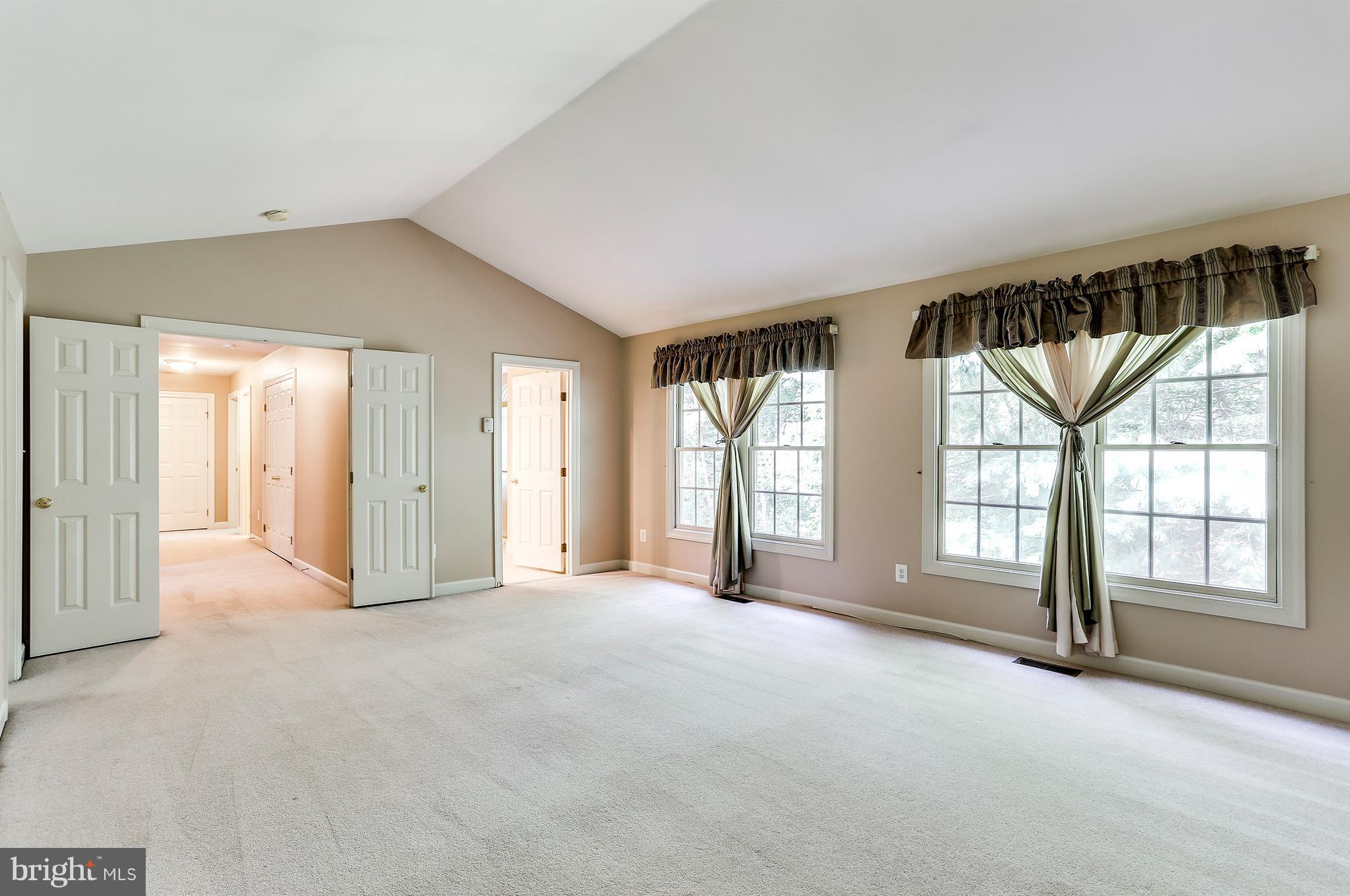 GOVERNORS RUN - Residential