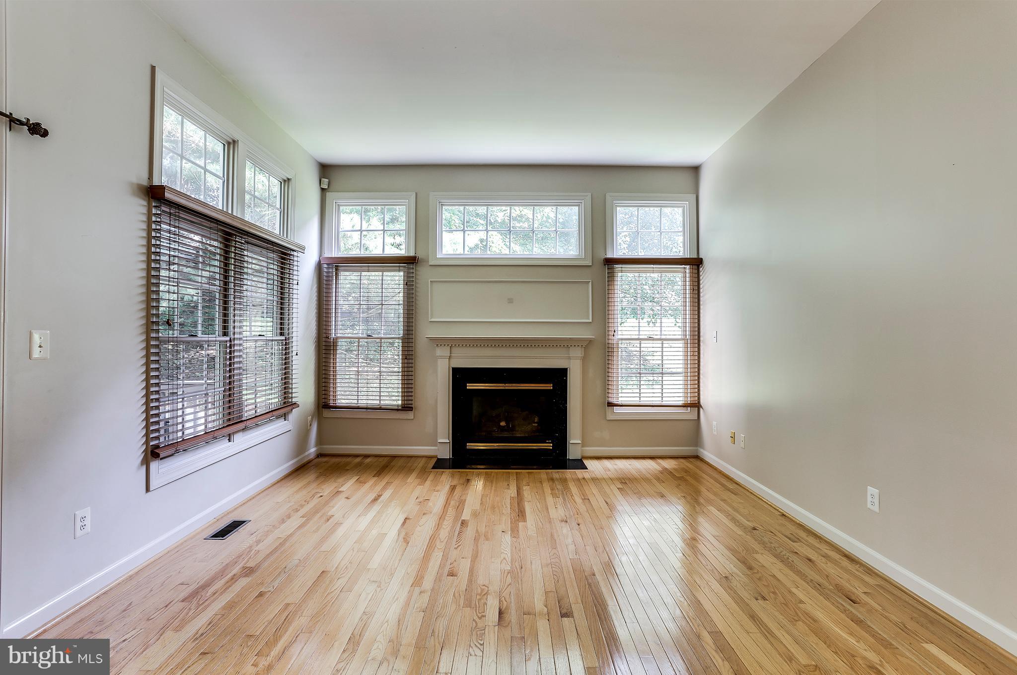 GOVERNORS RUN - Residential