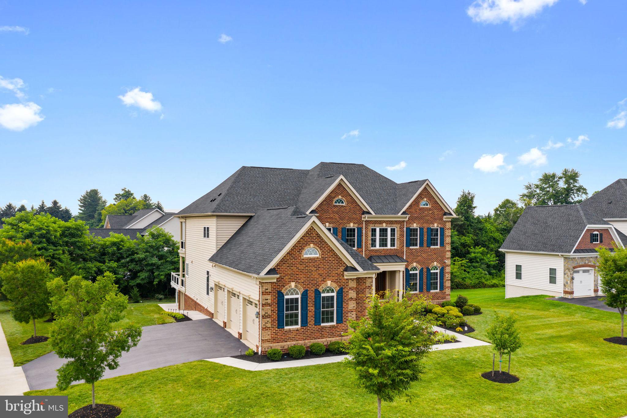 MARBURY - Residential