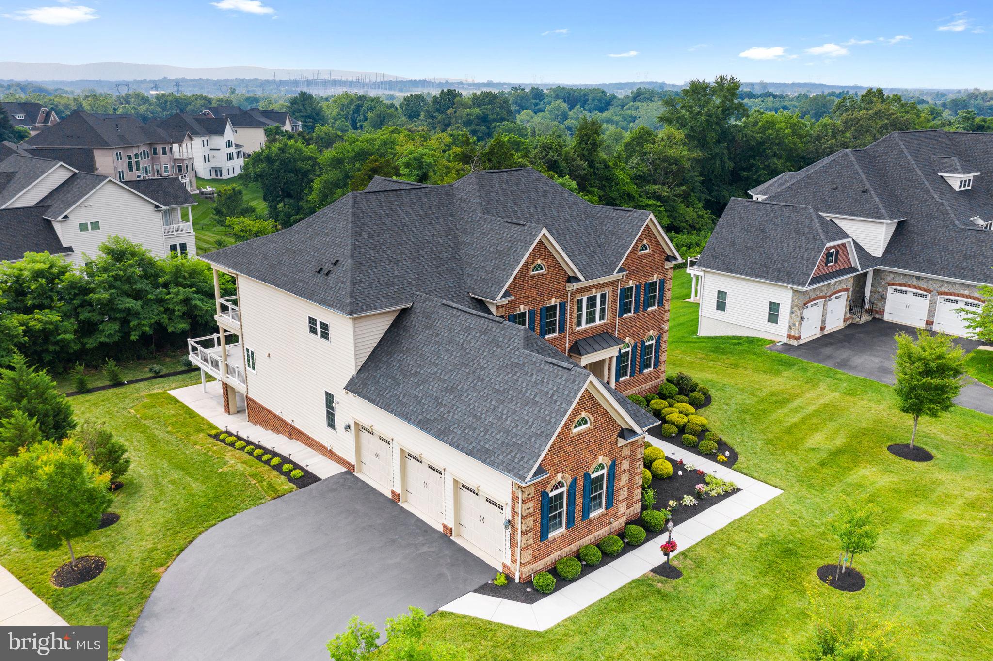 MARBURY - Residential