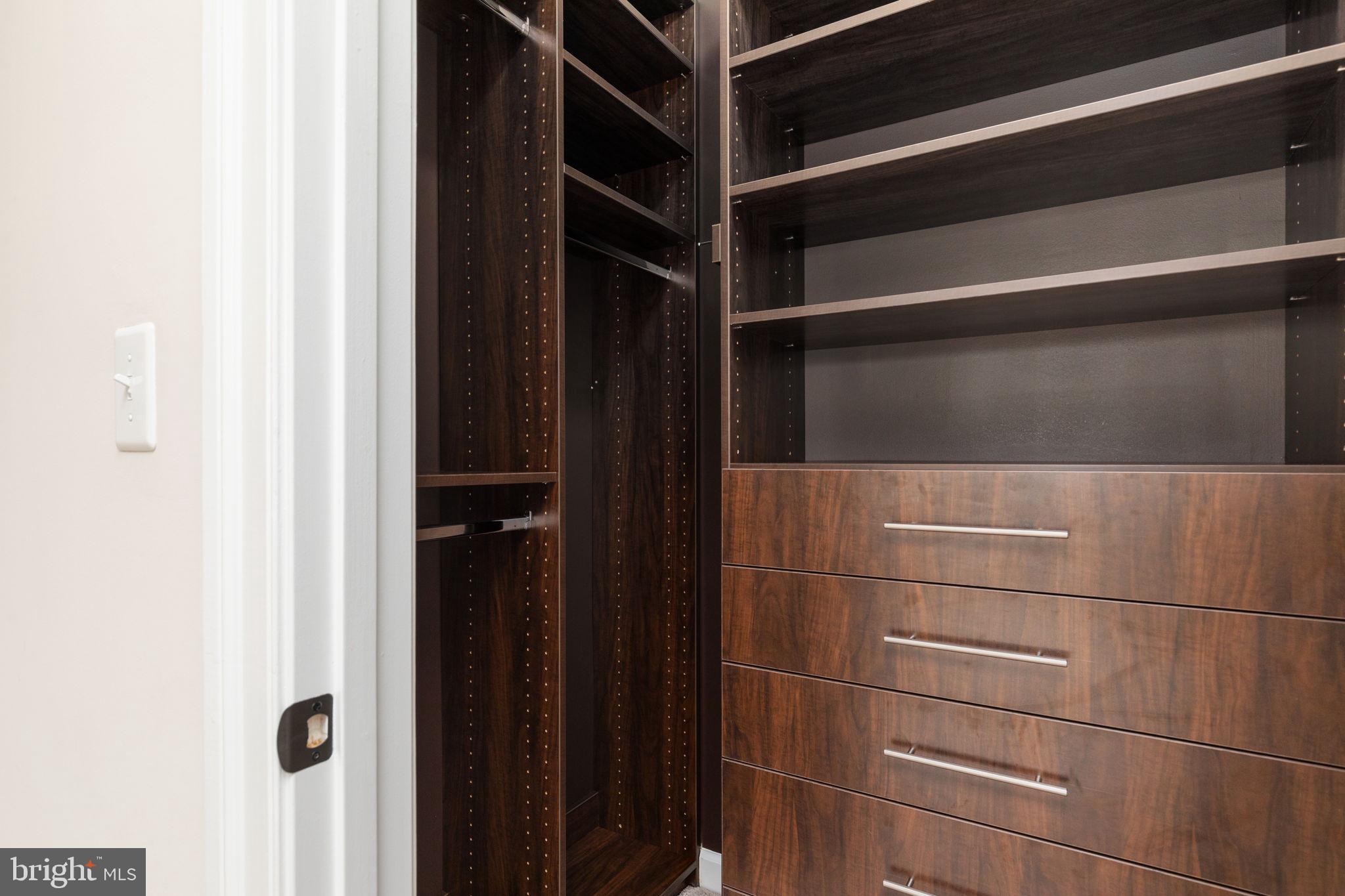 MARBURY - Residential