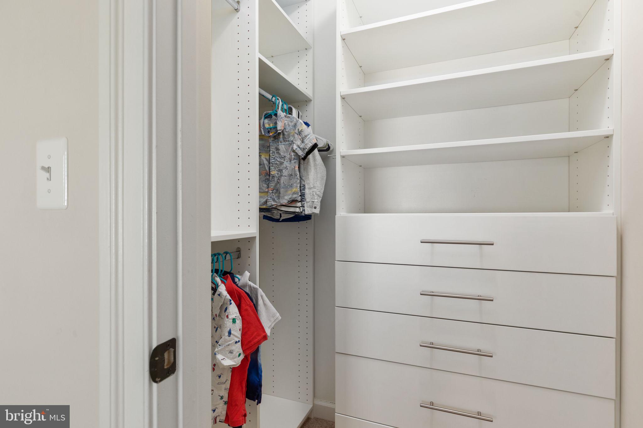 MARBURY - Residential