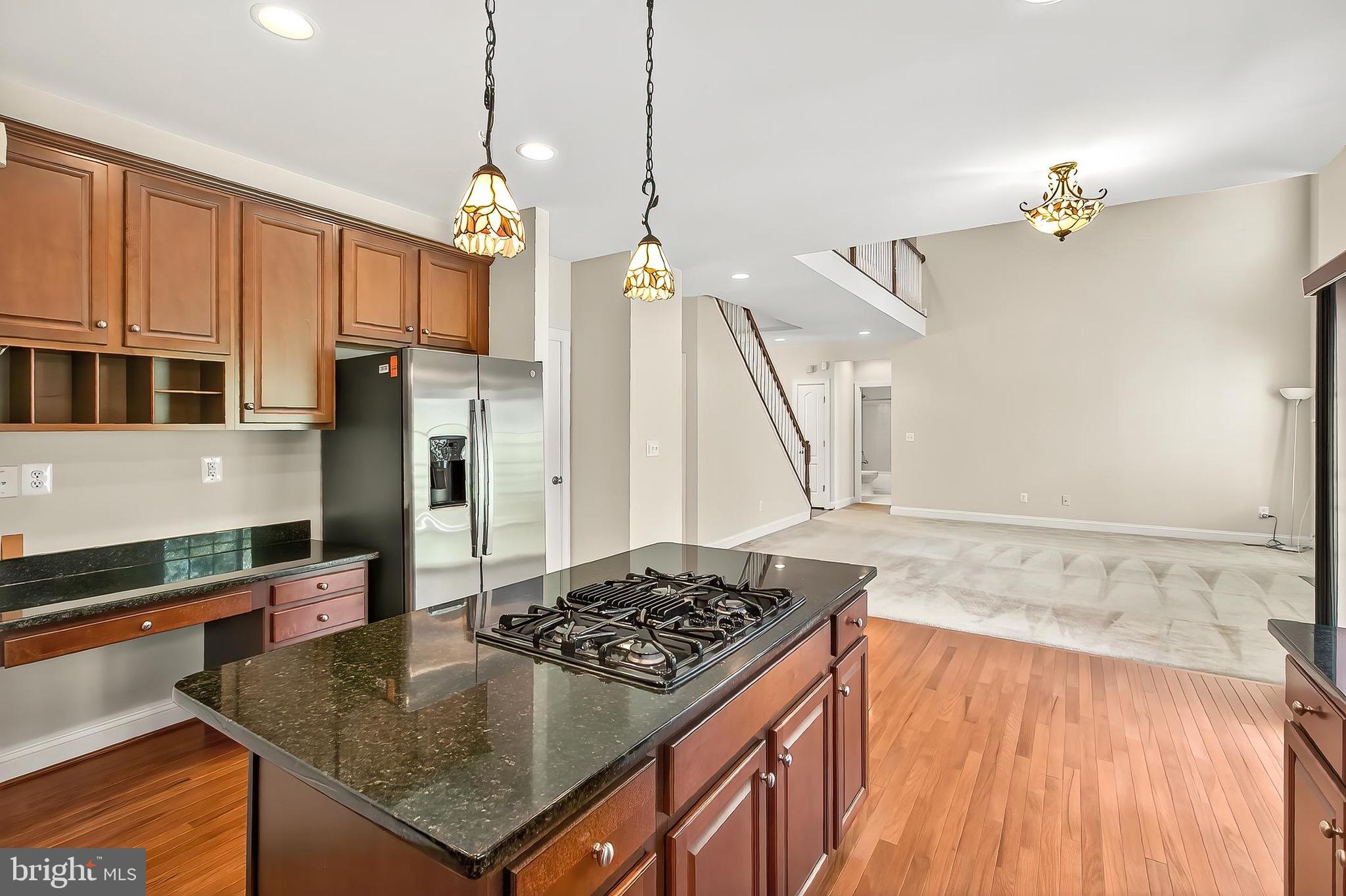 CARDINAL POINTE - Residential