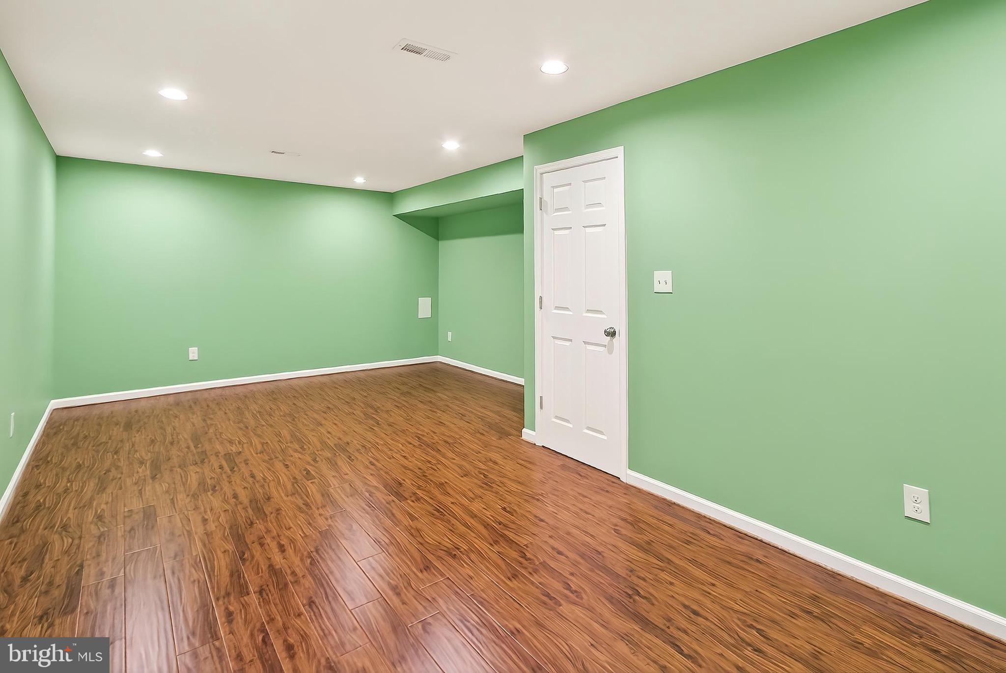 CARDINAL POINTE - Residential