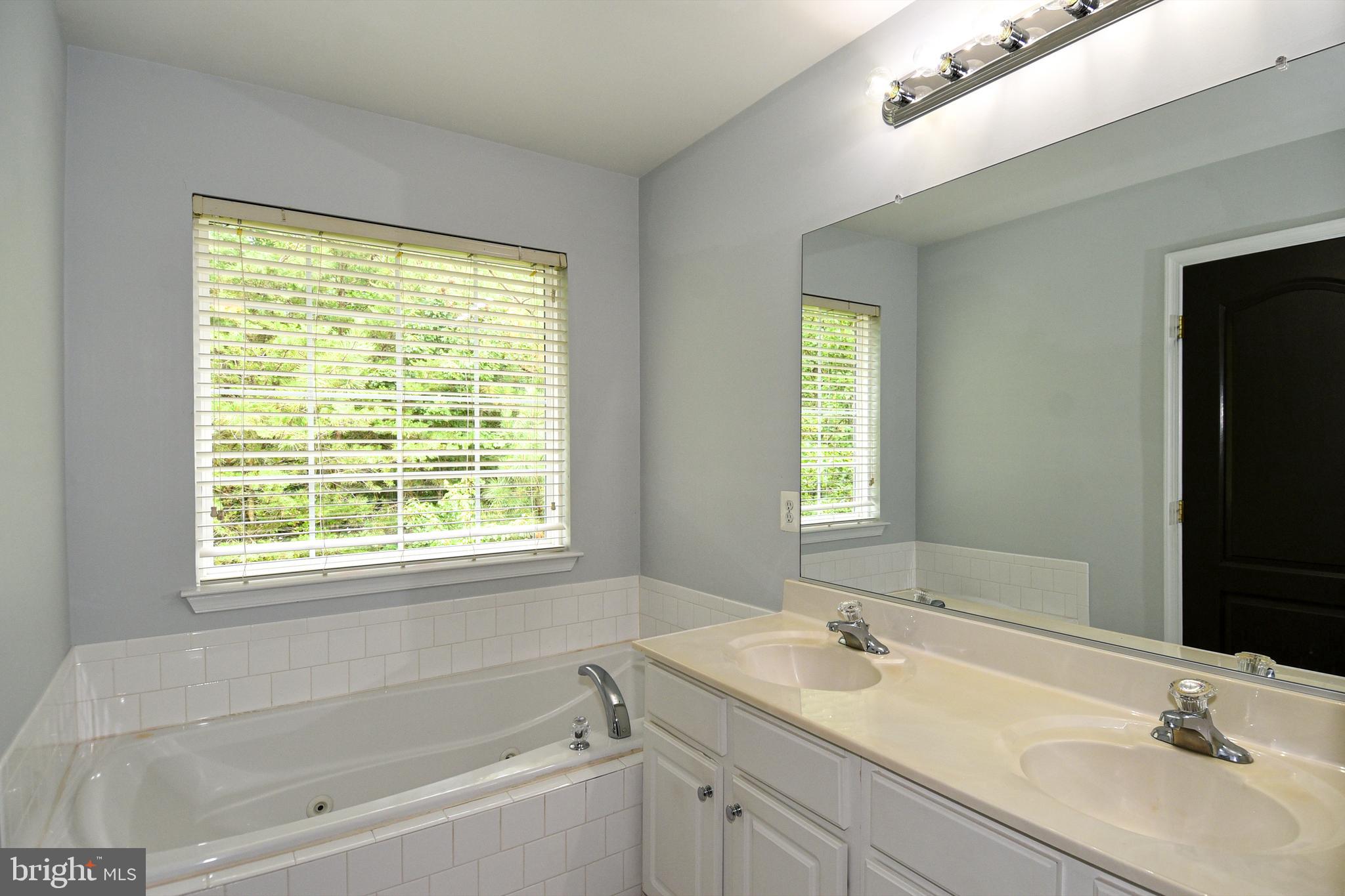 MCKENDREE VILLAGE - Residential Lease