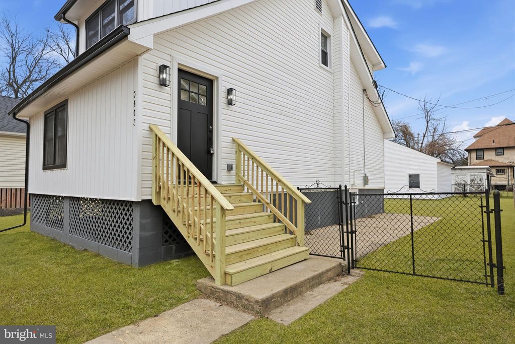 Photo of 7803 Monroe Avenue, BRISTOL, PA 19007 (MLS # PABU2112166)