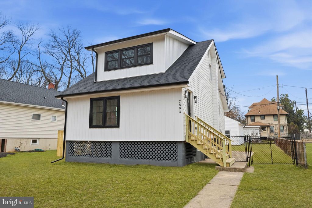 Photo of 7803 Monroe Avenue, BRISTOL, PA 19007 (MLS # PABU2112166)
