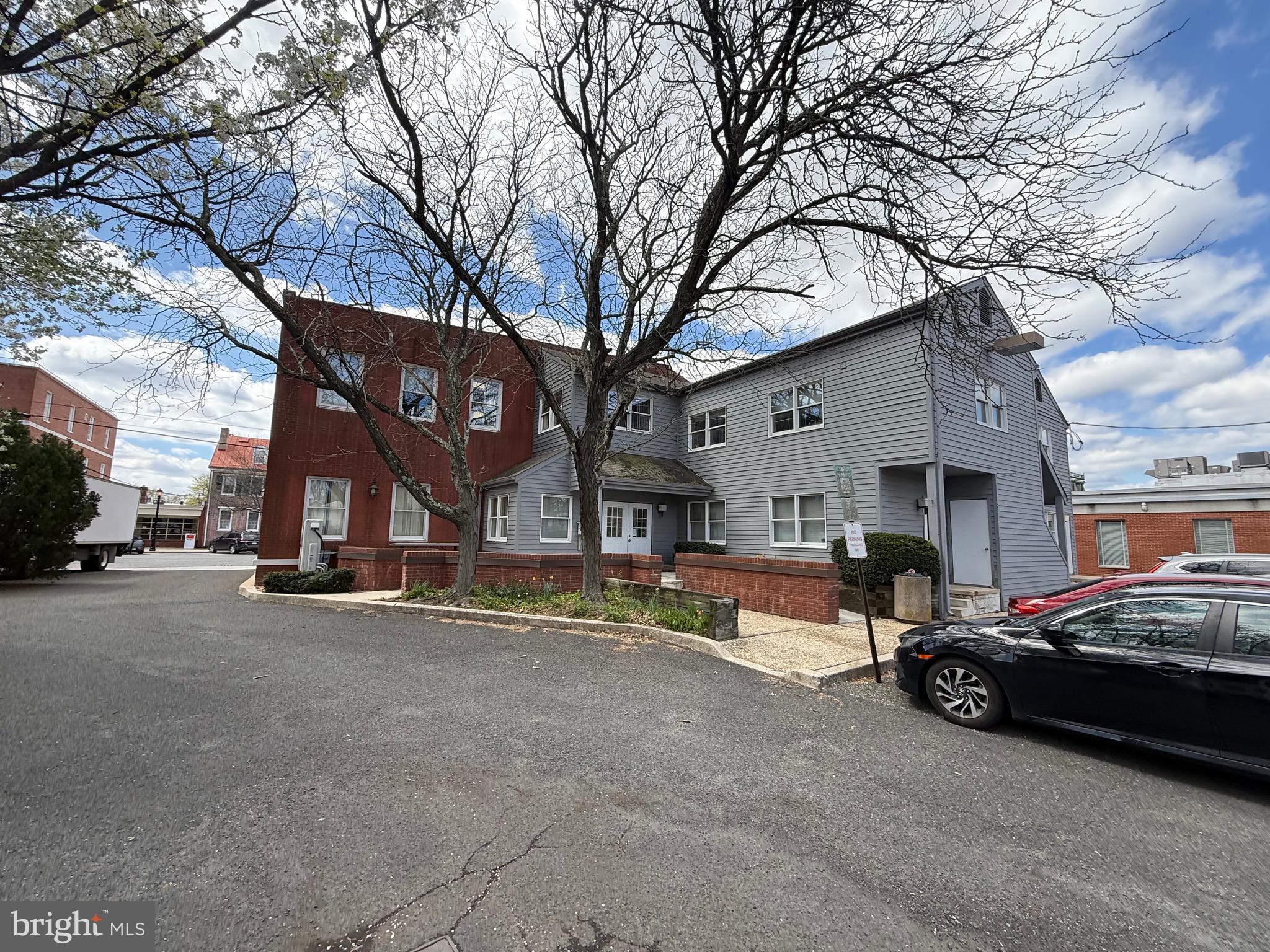 437 HIGH STREET