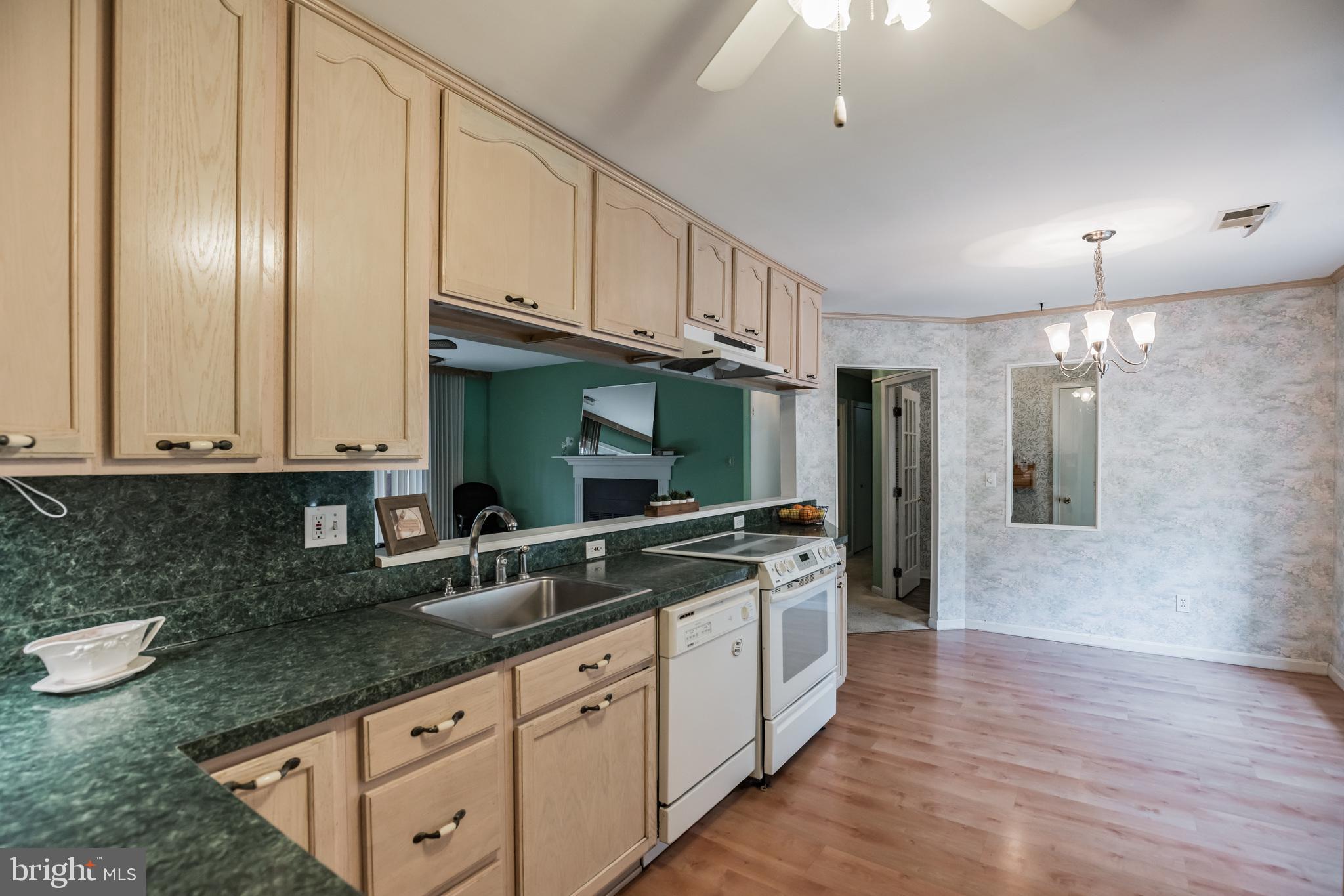 HUNTINGTON - Residential