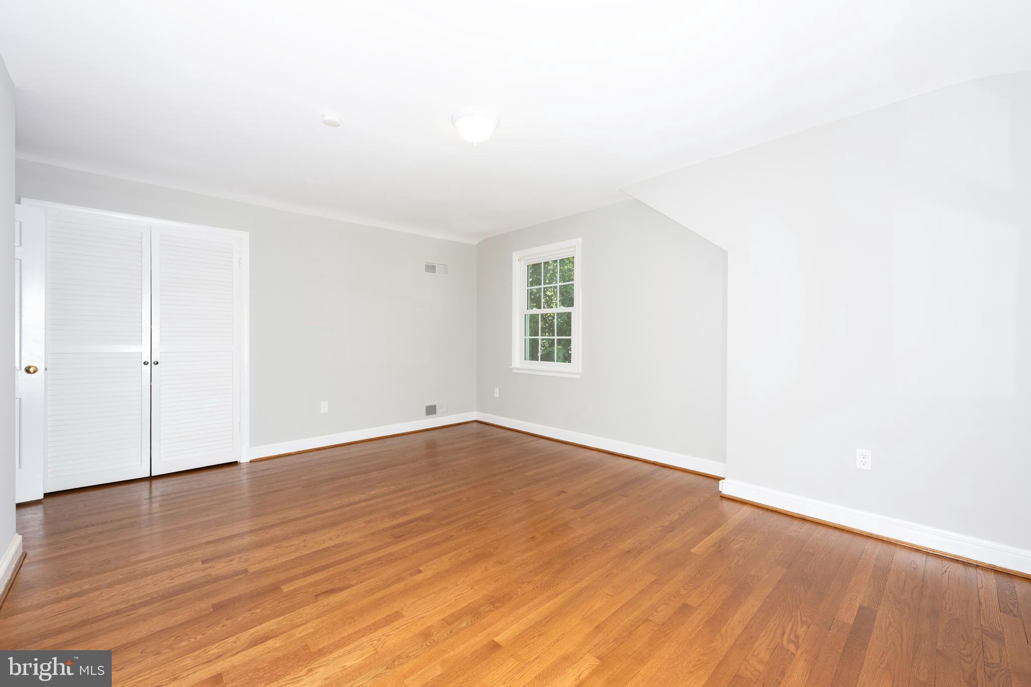 SUMNER - Residential Lease