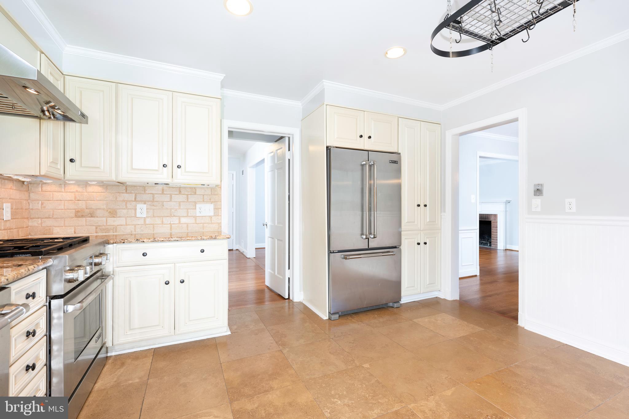 SUMNER - Residential Lease