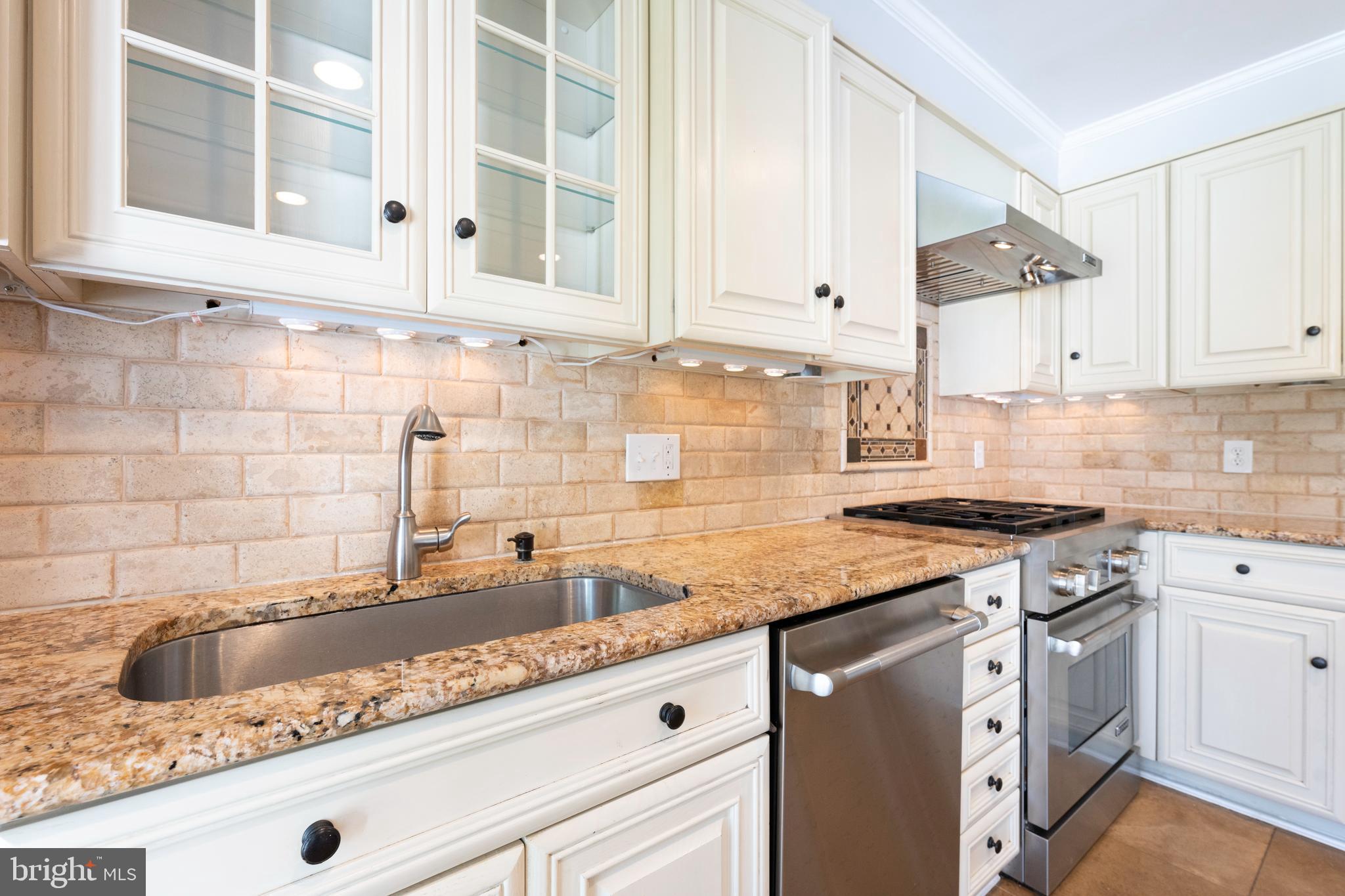 SUMNER - Residential Lease